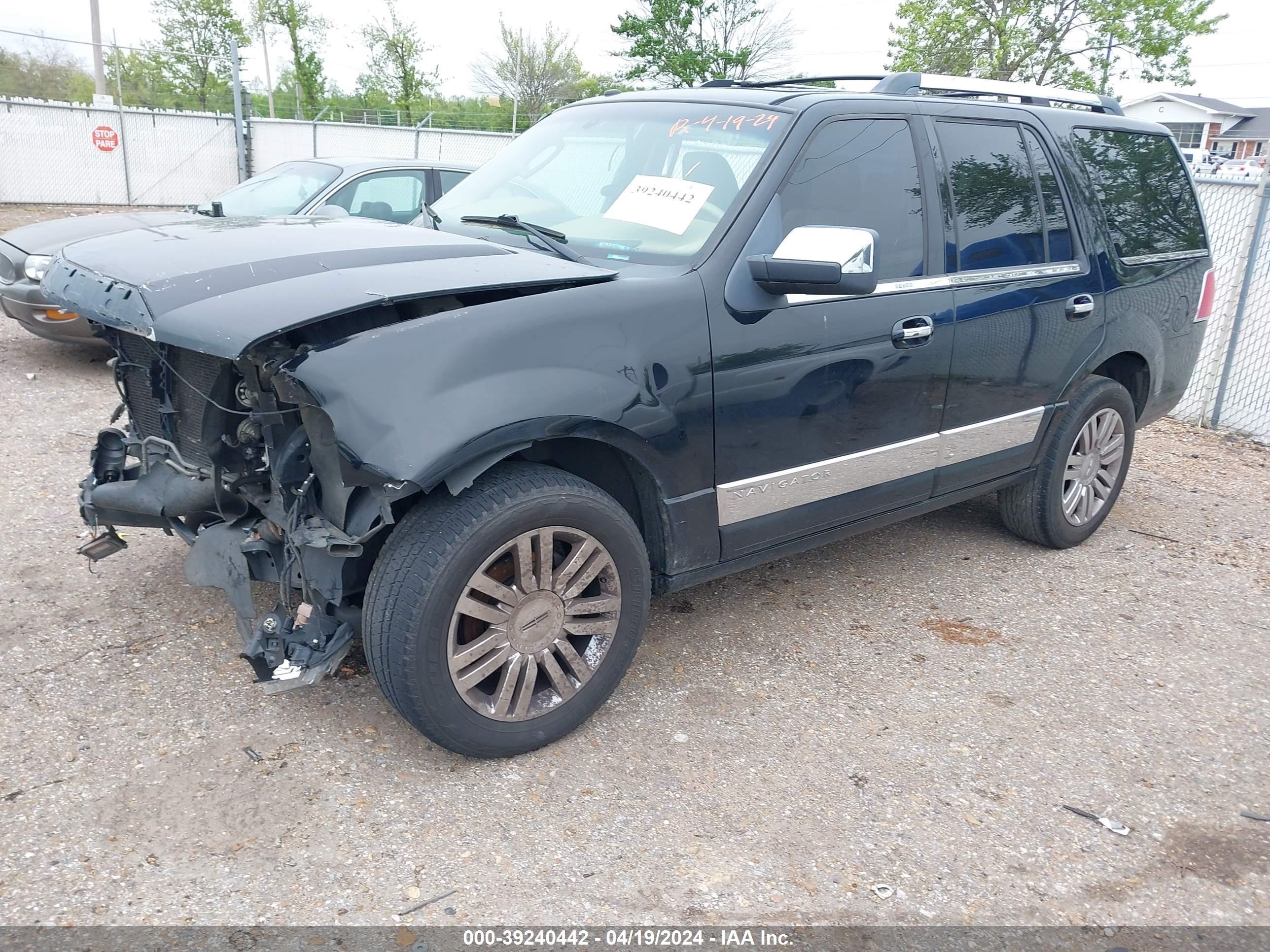 Photo 1 VIN: 5LMFU27569EJ00527 - LINCOLN NAVIGATOR 