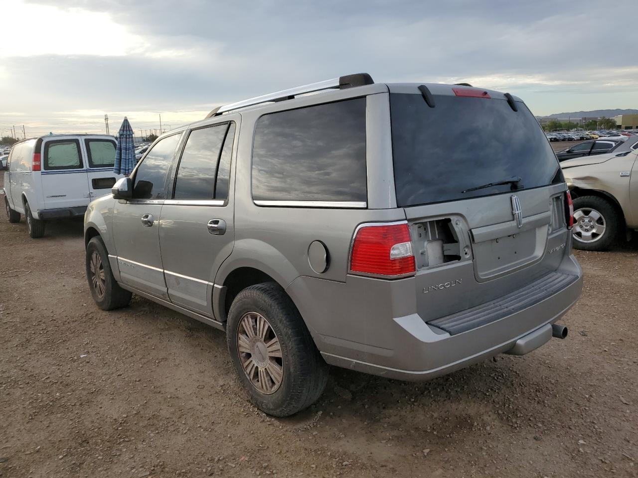 Photo 1 VIN: 5LMFU27578LJ12695 - LINCOLN NAVIGATOR 