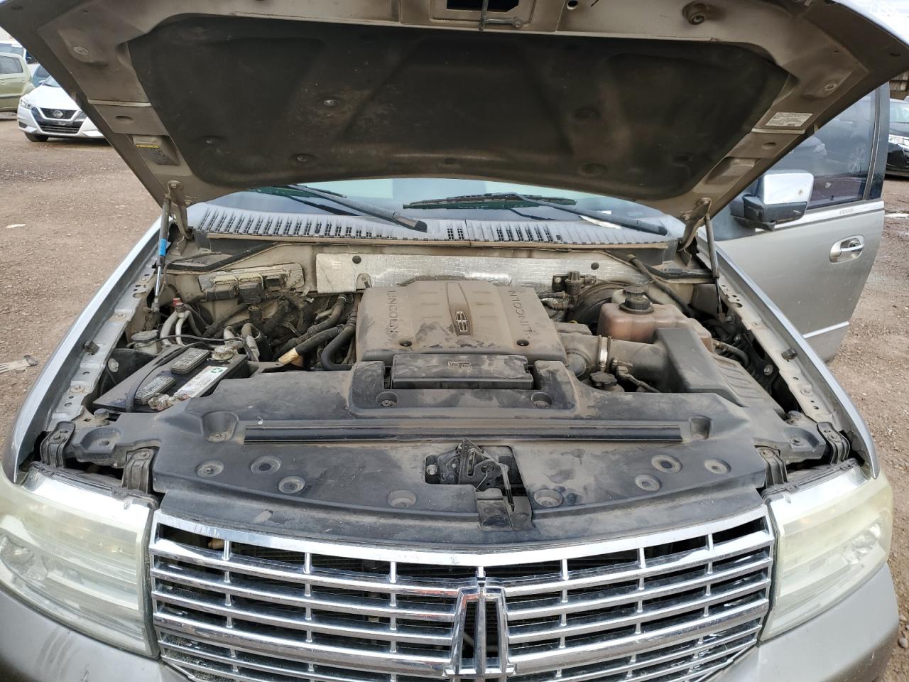 Photo 11 VIN: 5LMFU27578LJ12695 - LINCOLN NAVIGATOR 