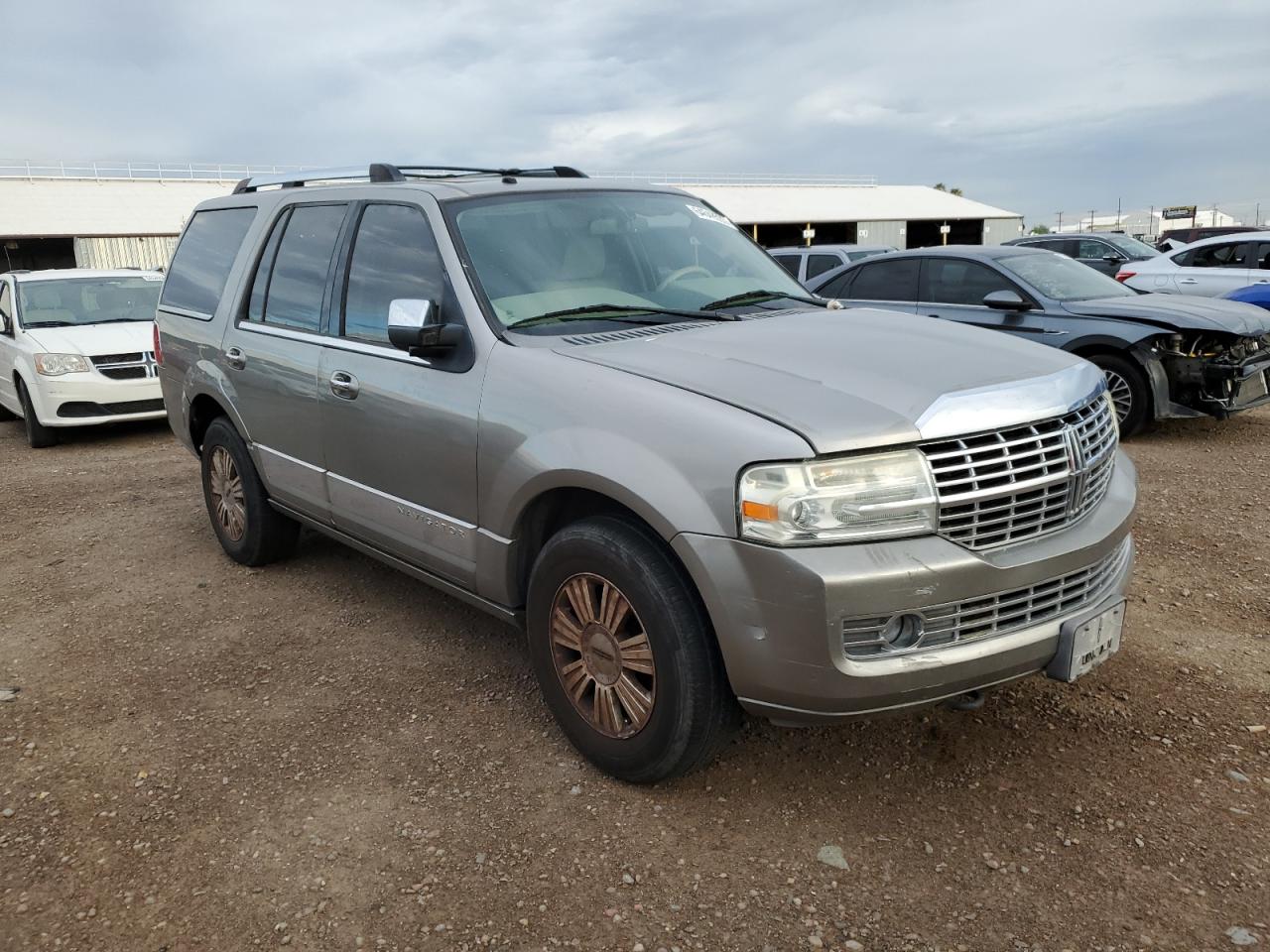 Photo 3 VIN: 5LMFU27578LJ12695 - LINCOLN NAVIGATOR 