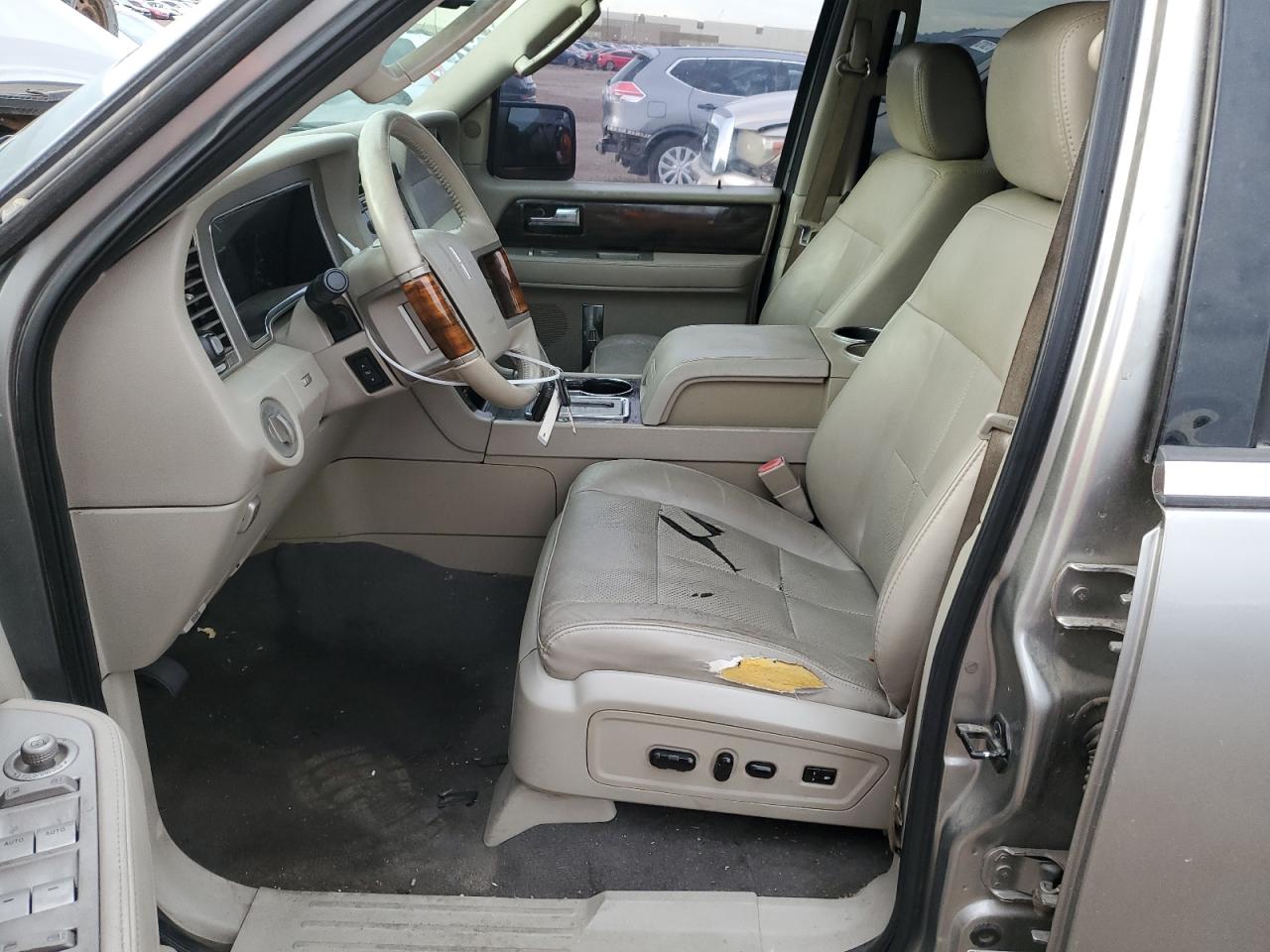 Photo 6 VIN: 5LMFU27578LJ12695 - LINCOLN NAVIGATOR 