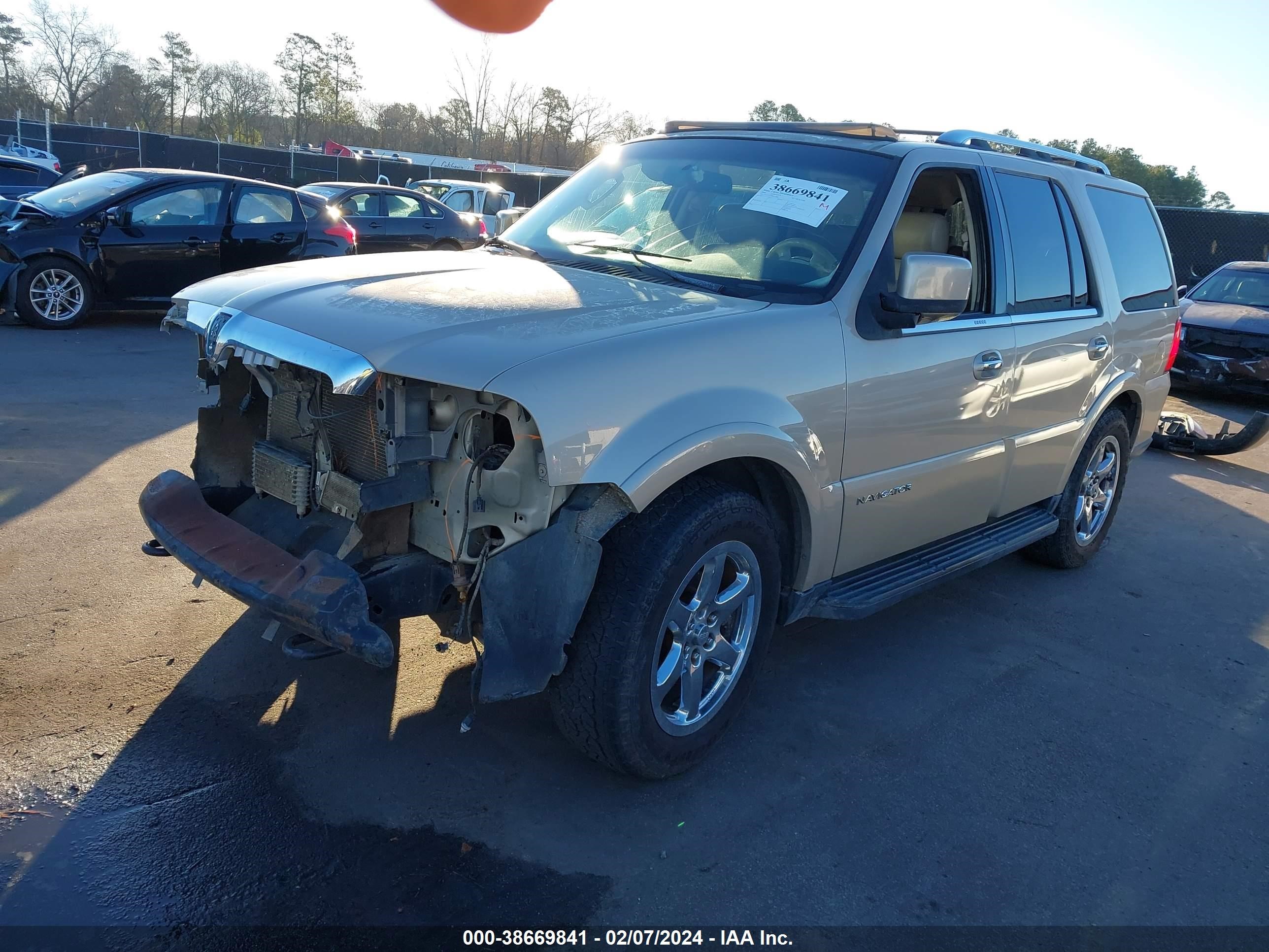 Photo 1 VIN: 5LMFU27586LJ14095 - LINCOLN NAVIGATOR 