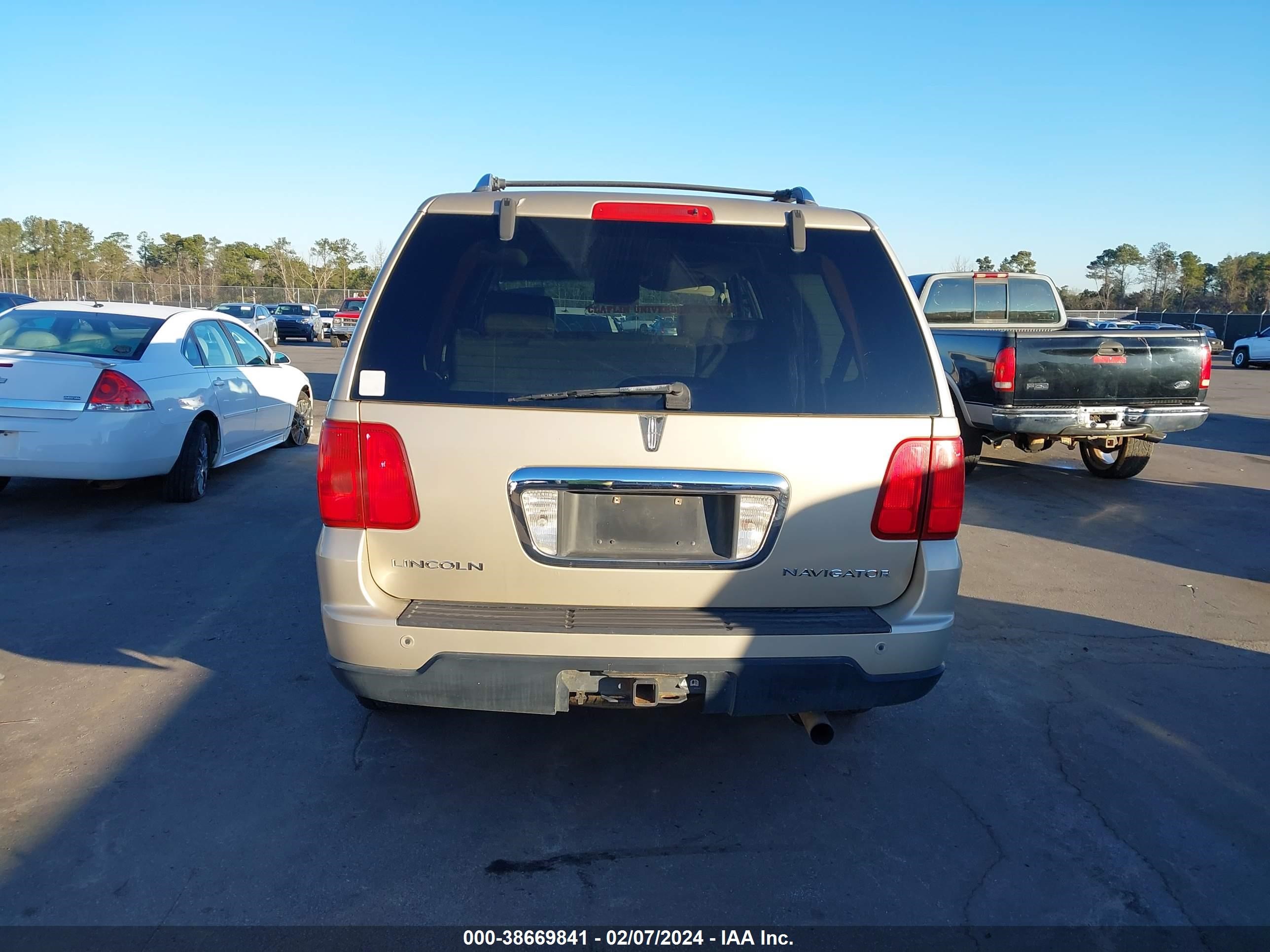 Photo 16 VIN: 5LMFU27586LJ14095 - LINCOLN NAVIGATOR 