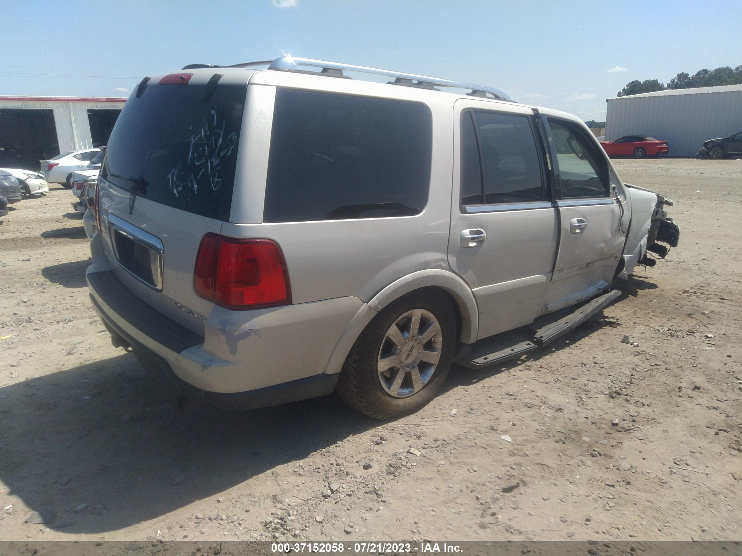 Photo 3 VIN: 5LMFU27596LJ14302 - LINCOLN NAVIGATOR 