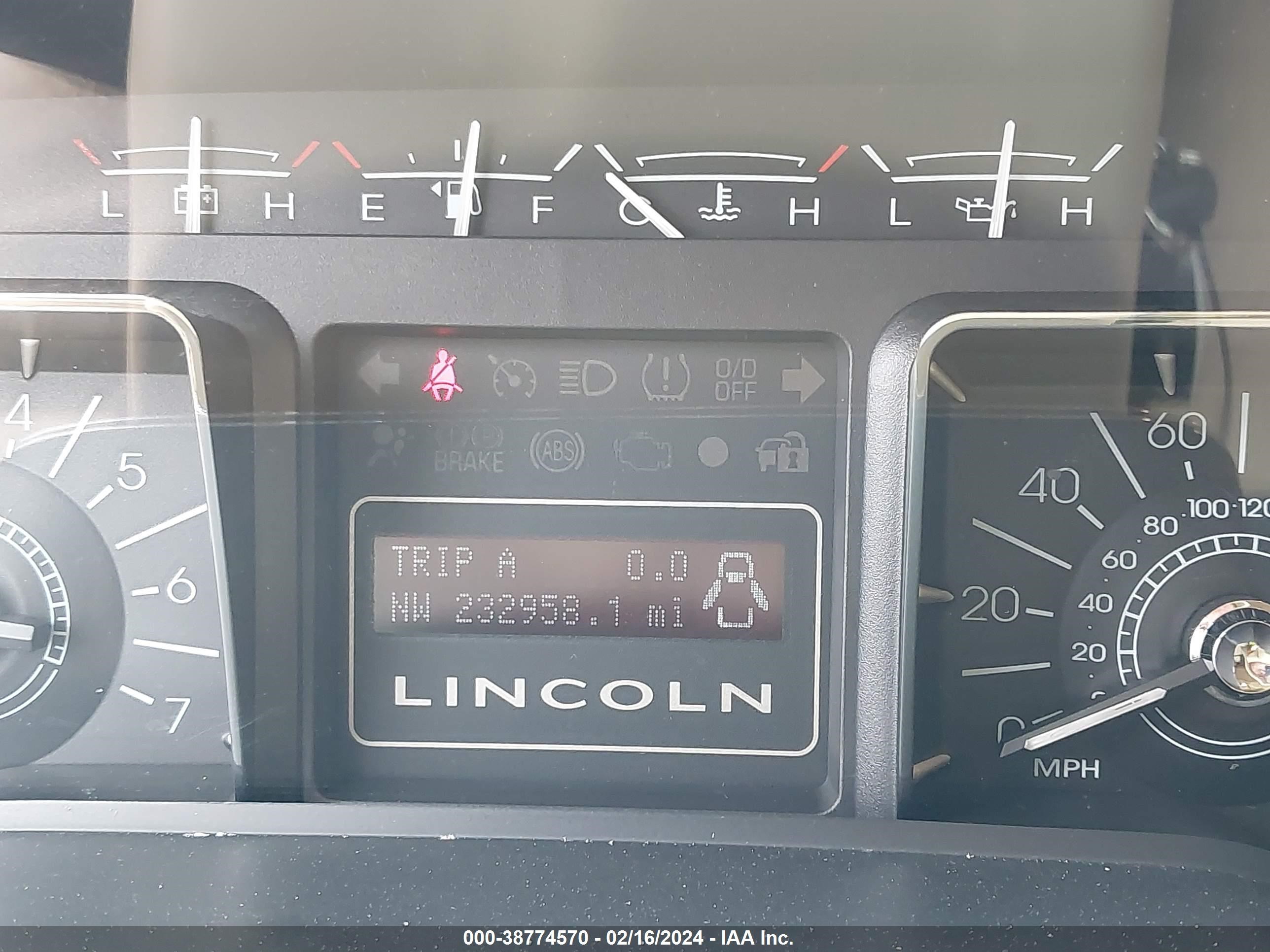 Photo 6 VIN: 5LMFU27598LJ00211 - LINCOLN NAVIGATOR 