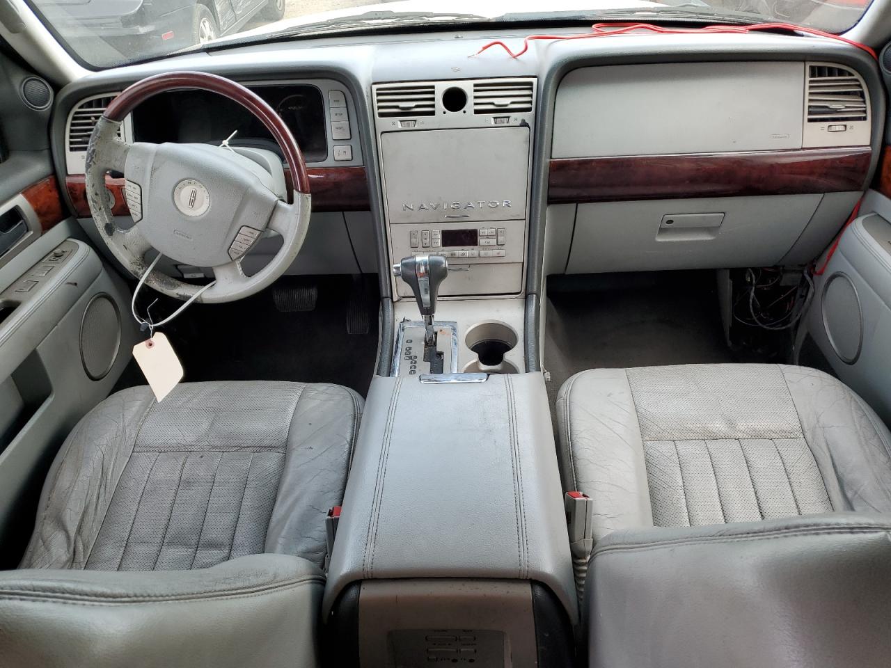 Photo 7 VIN: 5LMFU275X5LJ24562 - LINCOLN NAVIGATOR 