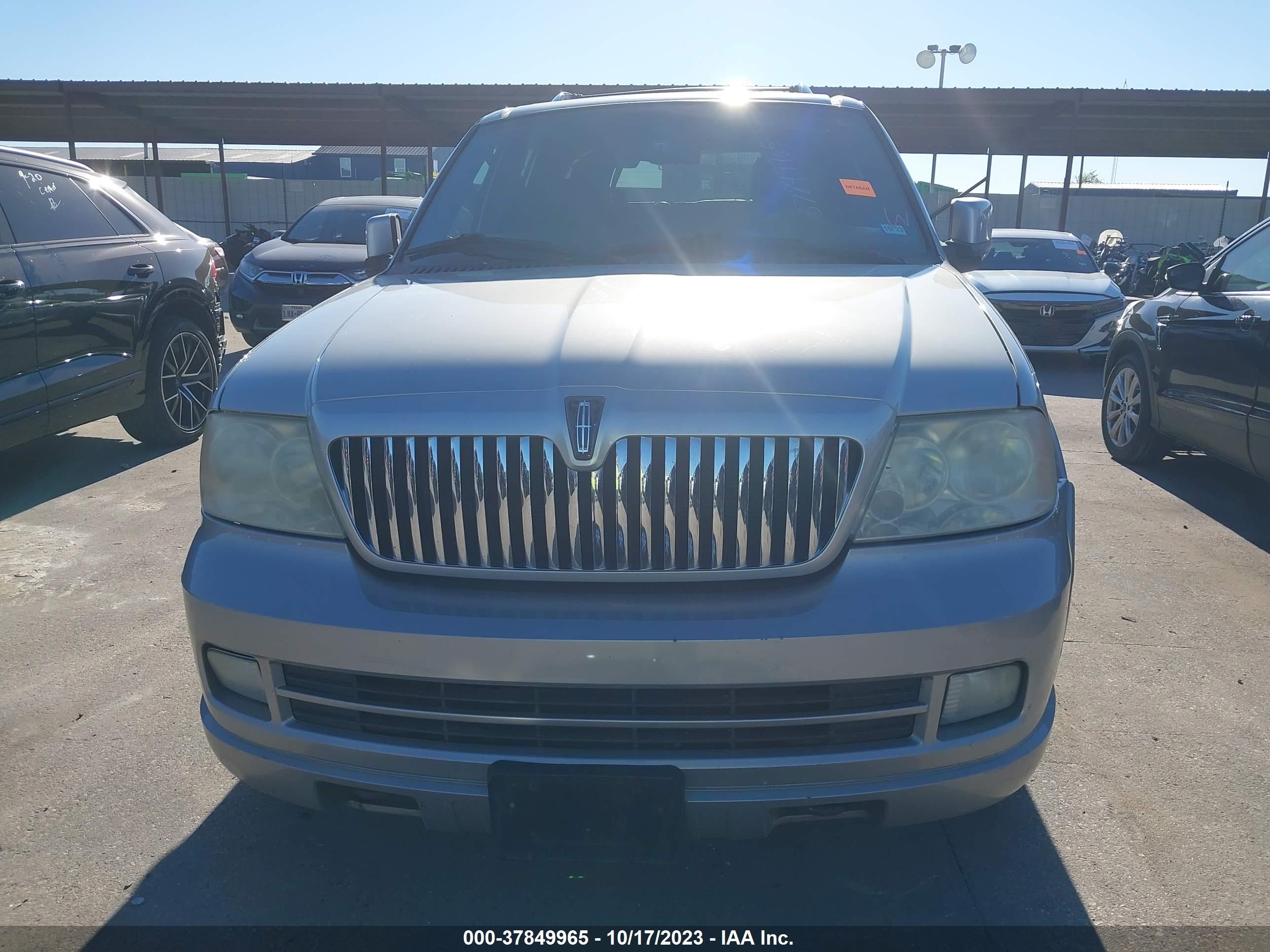 Photo 12 VIN: 5LMFU275X6LJ25258 - LINCOLN NAVIGATOR 