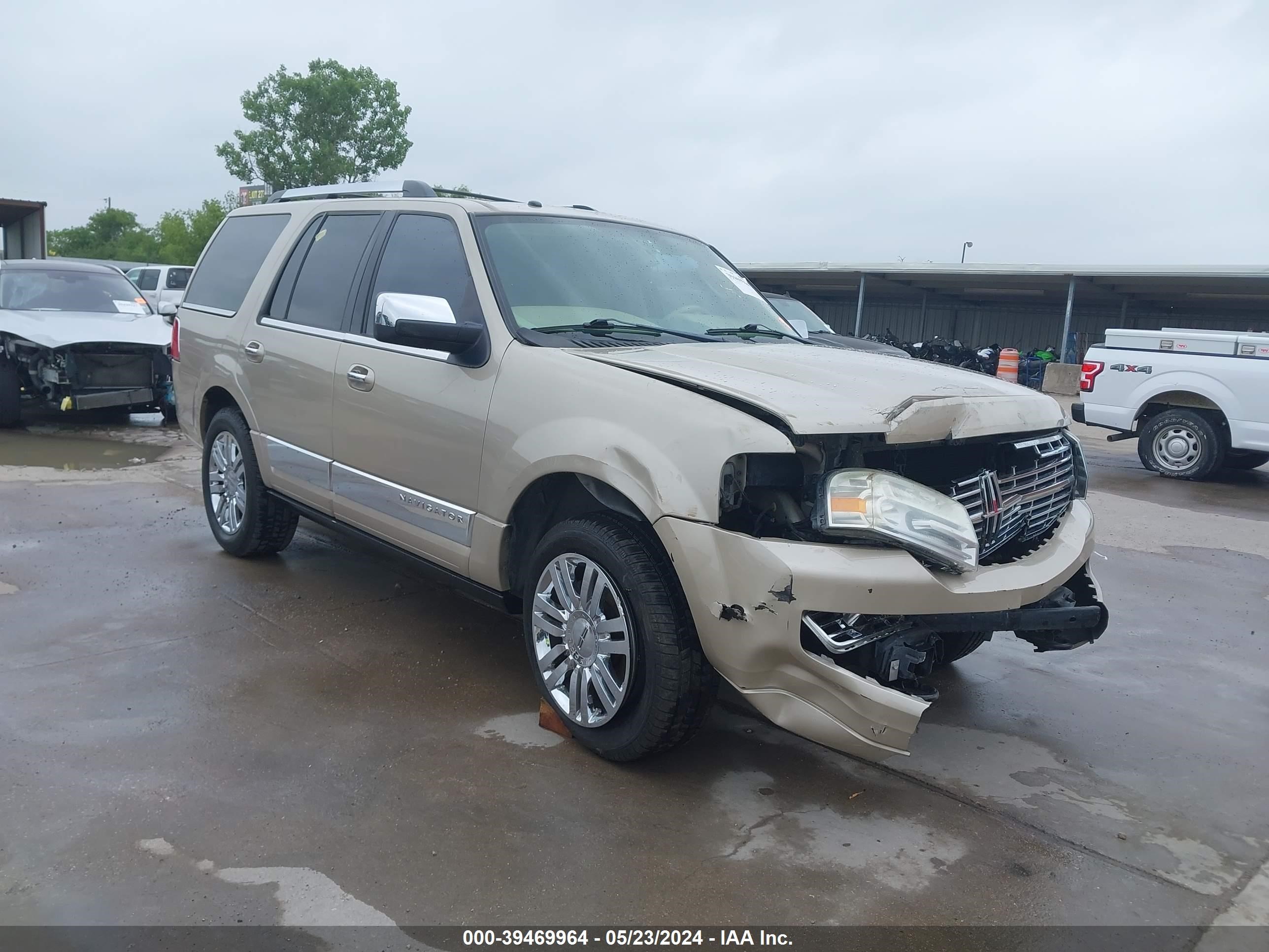 Photo 0 VIN: 5LMFU275X7LJ19915 - LINCOLN NAVIGATOR 