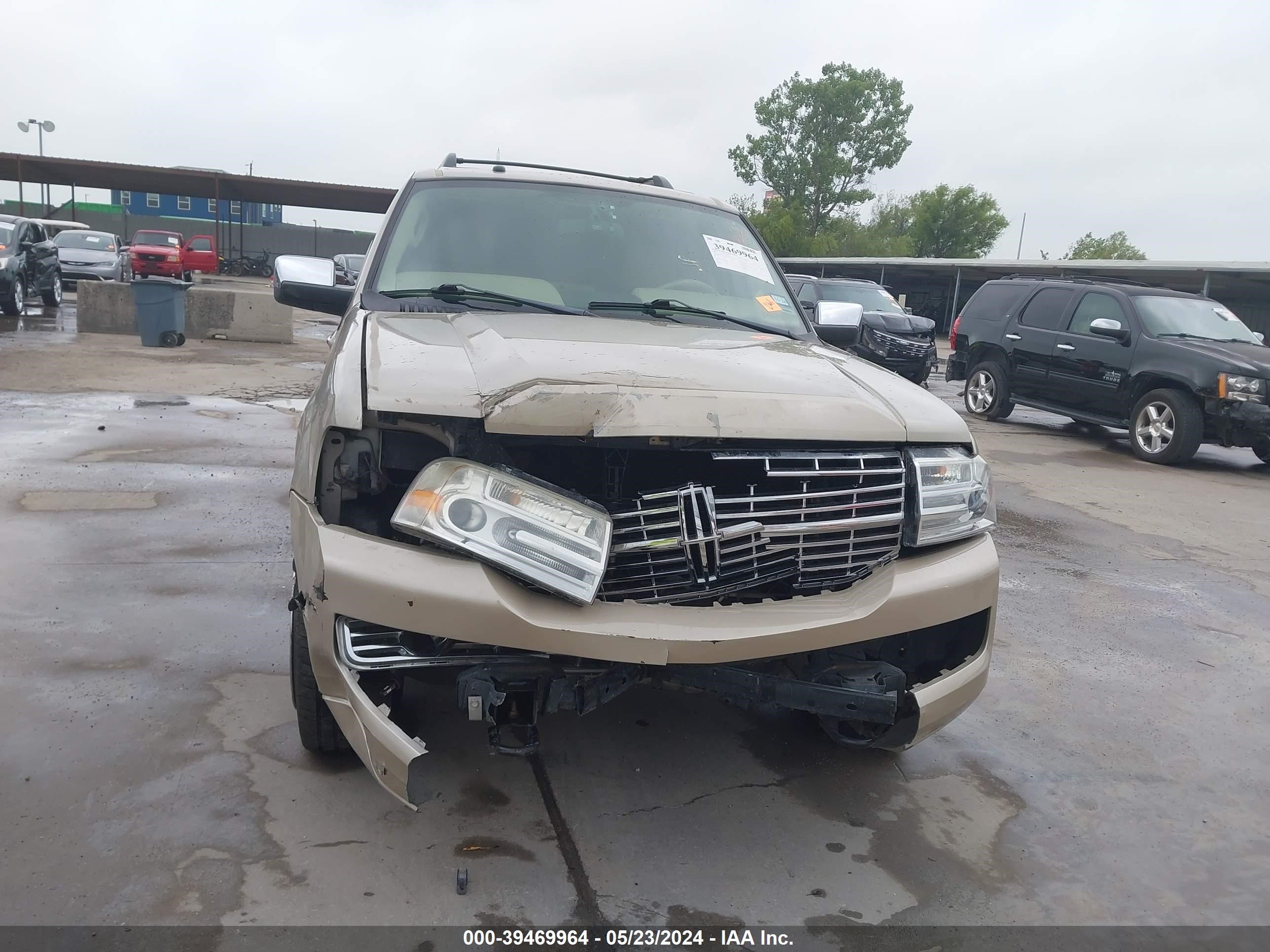 Photo 18 VIN: 5LMFU275X7LJ19915 - LINCOLN NAVIGATOR 