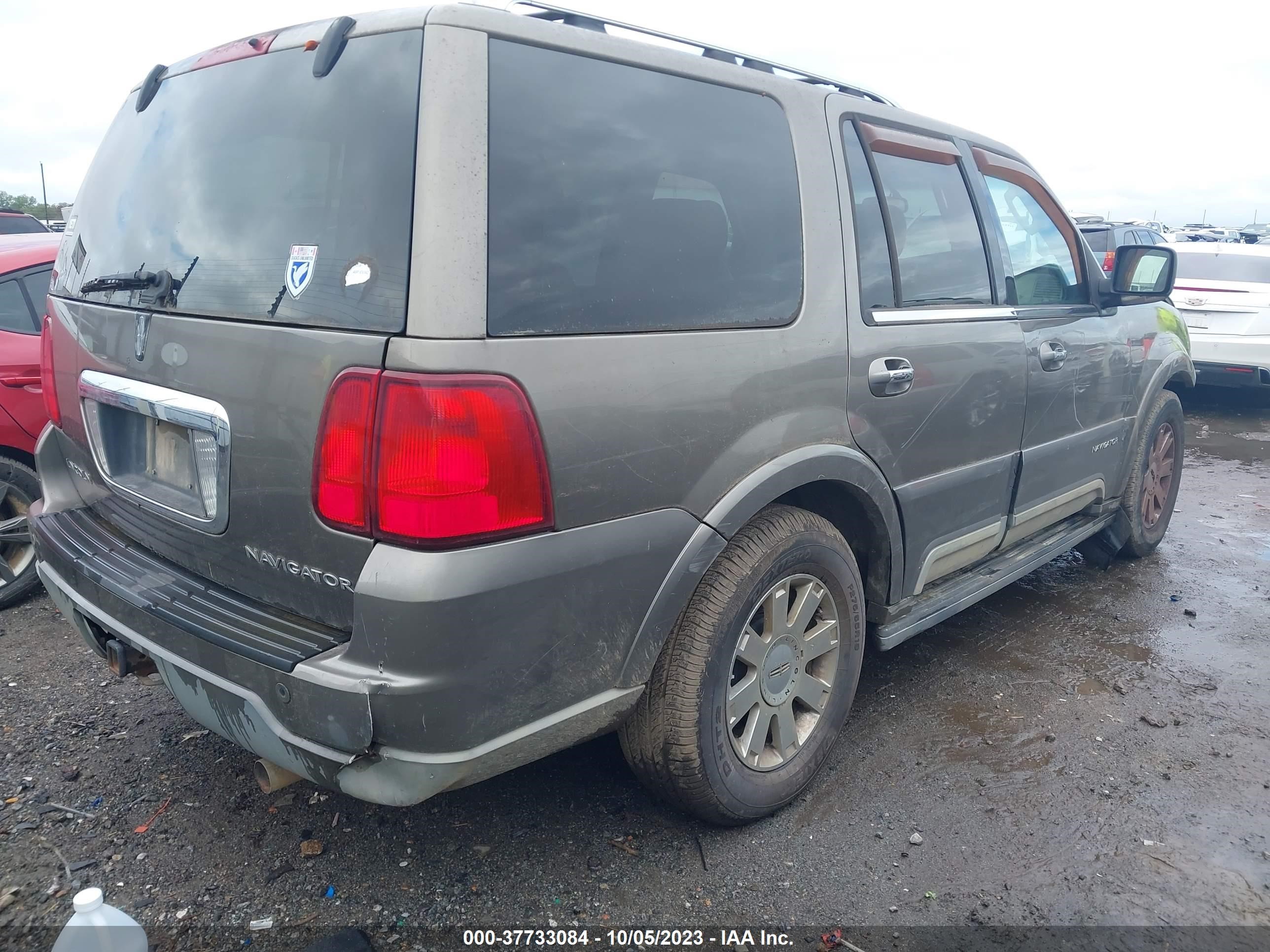 Photo 3 VIN: 5LMFU27R03LJ43007 - LINCOLN NAVIGATOR 