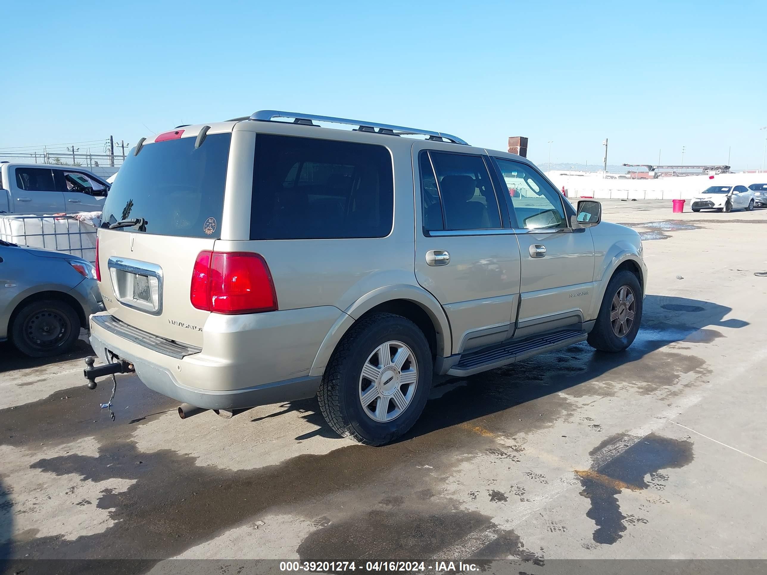 Photo 3 VIN: 5LMFU27R14LJ14424 - LINCOLN NAVIGATOR 