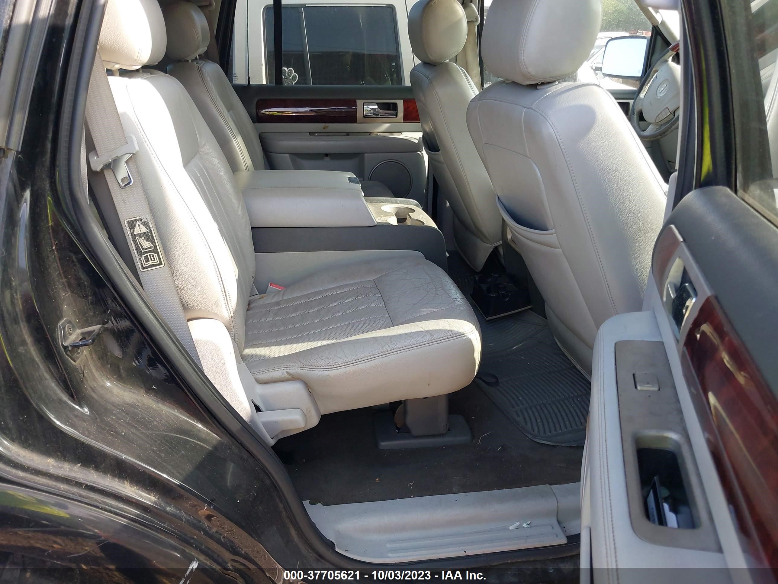 Photo 7 VIN: 5LMFU27R34LJ12304 - LINCOLN NAVIGATOR 