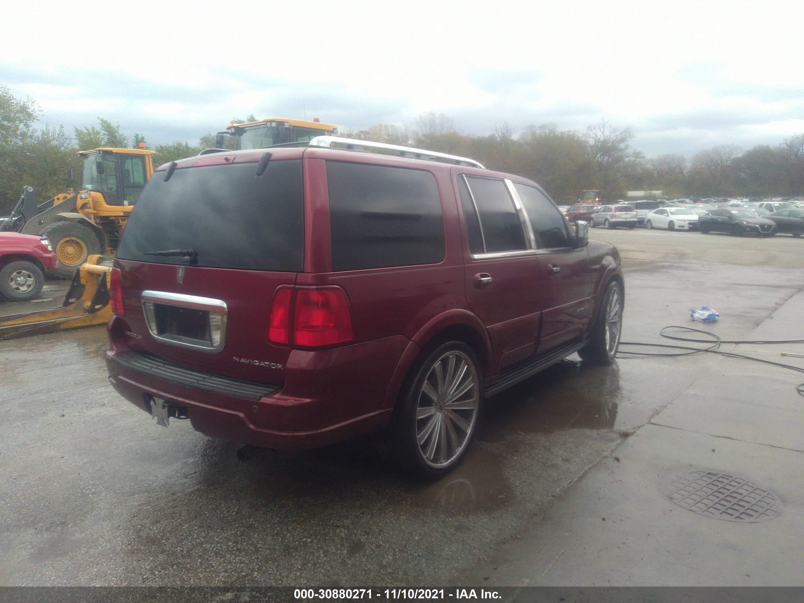 Photo 3 VIN: 5LMFU27R34LJ14389 - LINCOLN NAVIGATOR 