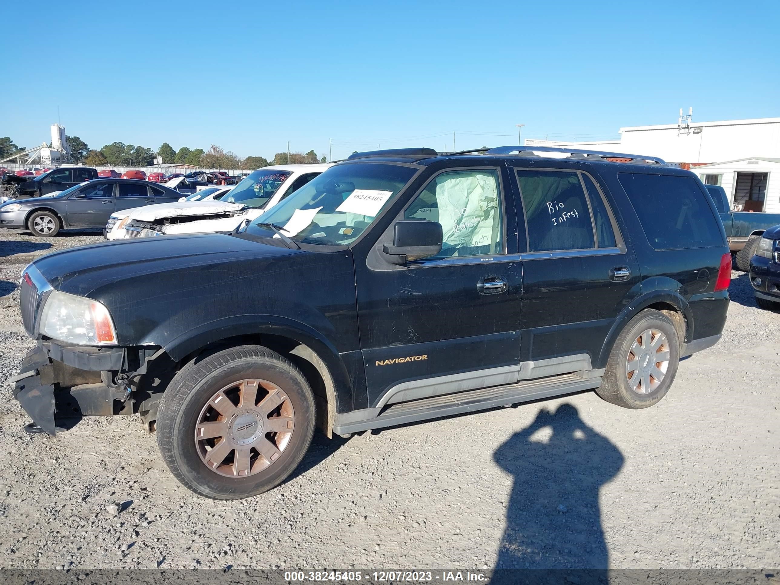 Photo 2 VIN: 5LMFU27R53LJ17969 - LINCOLN NAVIGATOR 