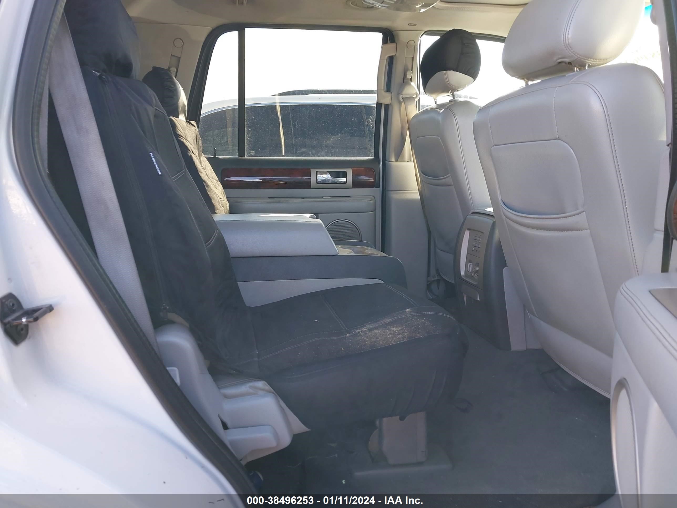 Photo 7 VIN: 5LMFU27R64LJ07629 - LINCOLN NAVIGATOR 