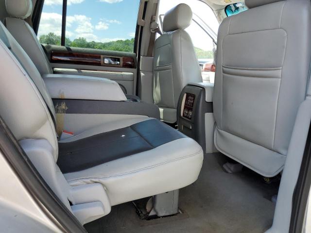 Photo 10 VIN: 5LMFU27R74LJ18459 - LINCOLN NAVIGATOR 