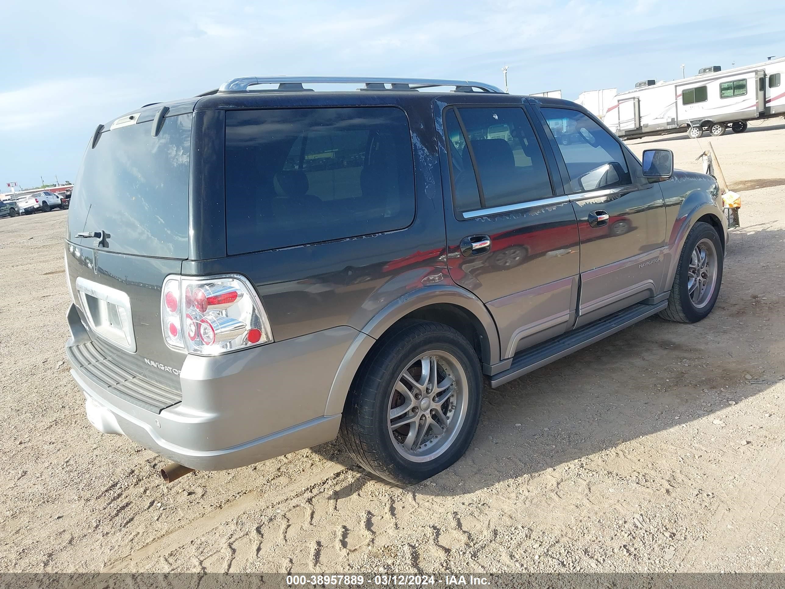 Photo 3 VIN: 5LMFU27R84LJ09320 - LINCOLN NAVIGATOR 