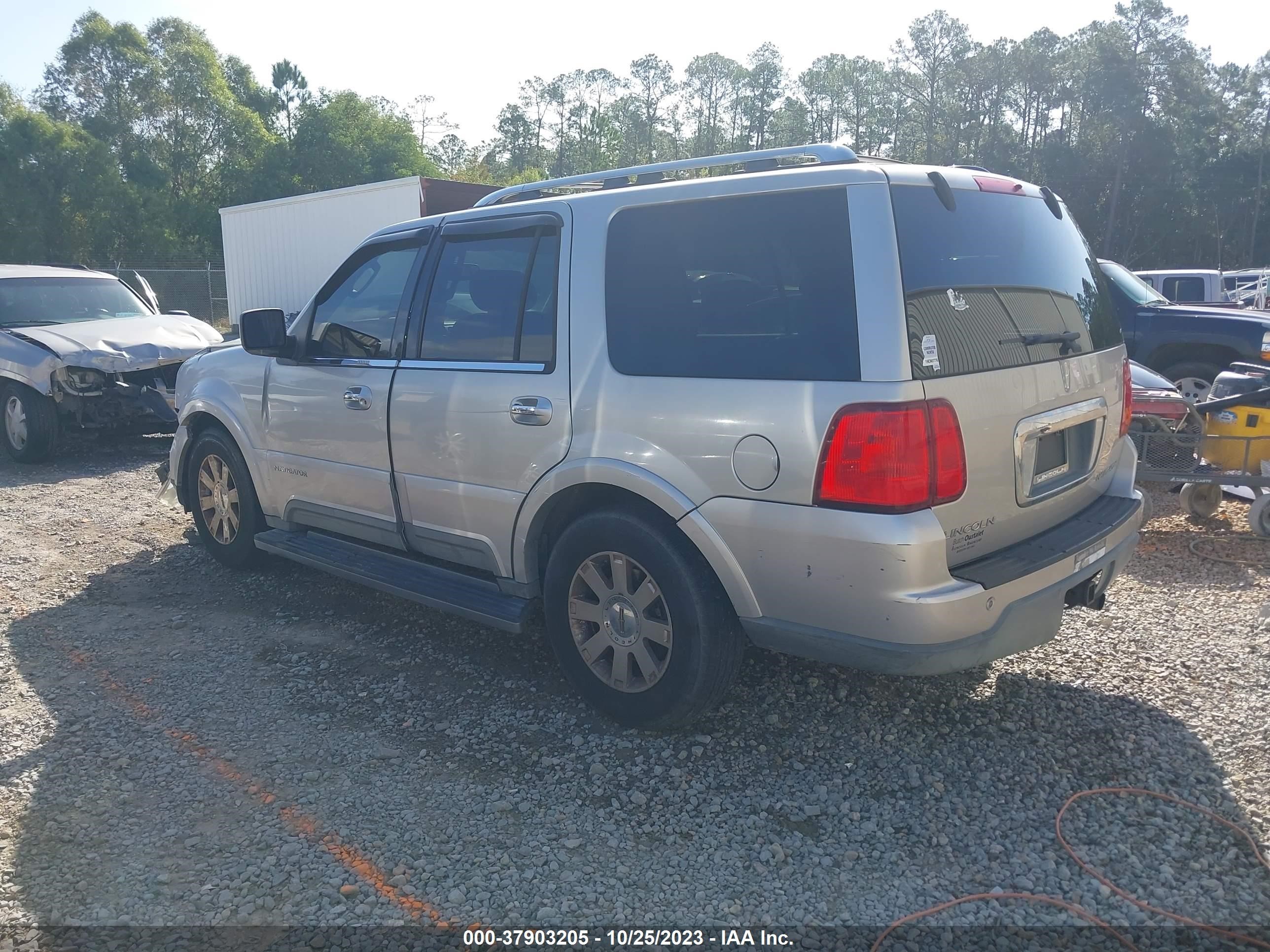 Photo 2 VIN: 5LMFU27R84LJ29583 - LINCOLN NAVIGATOR 