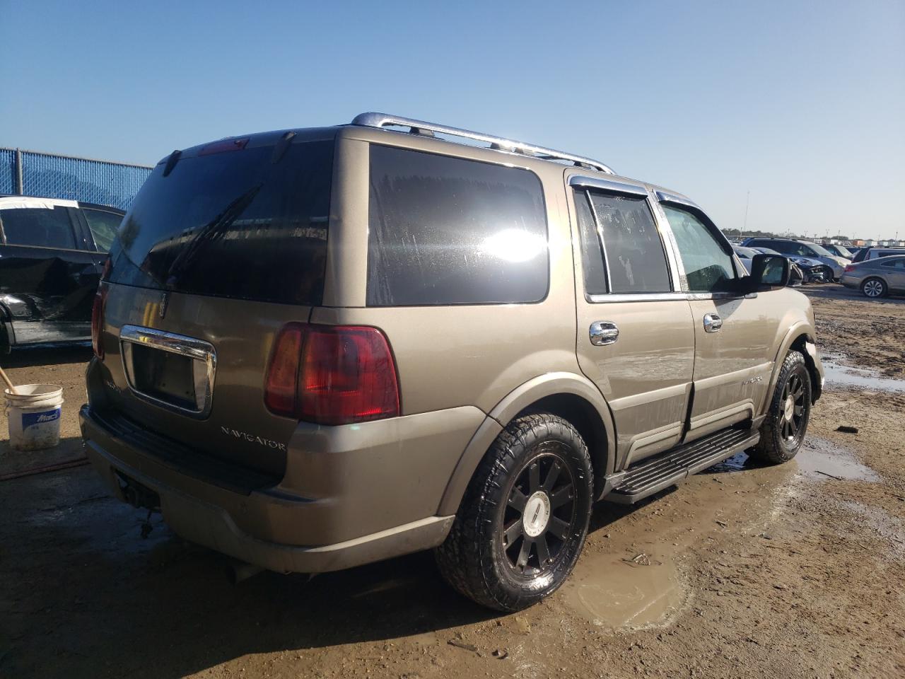 Photo 2 VIN: 5LMFU27R93LJ41191 - LINCOLN NAVIGATOR 