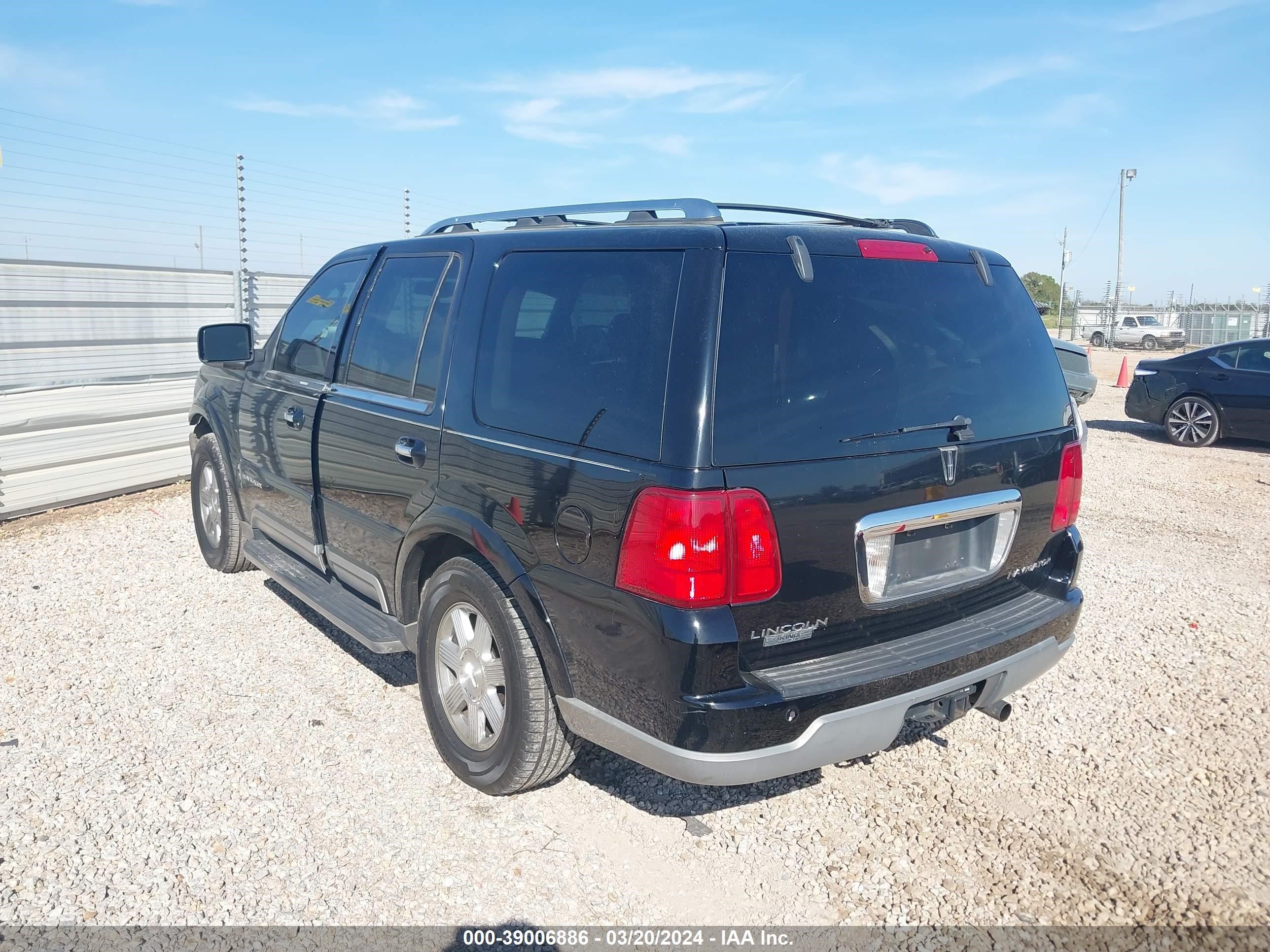 Photo 2 VIN: 5LMFU27R94LJ27972 - LINCOLN NAVIGATOR 