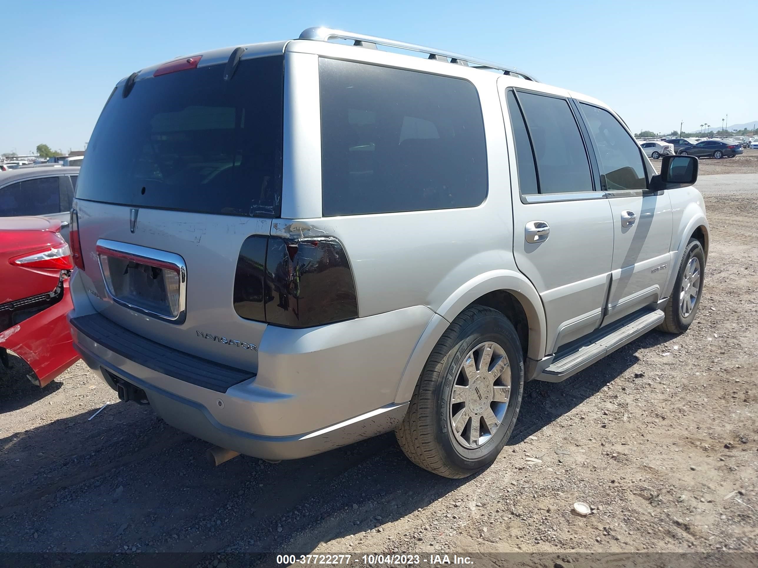 Photo 3 VIN: 5LMFU27R94LJ39183 - LINCOLN NAVIGATOR 