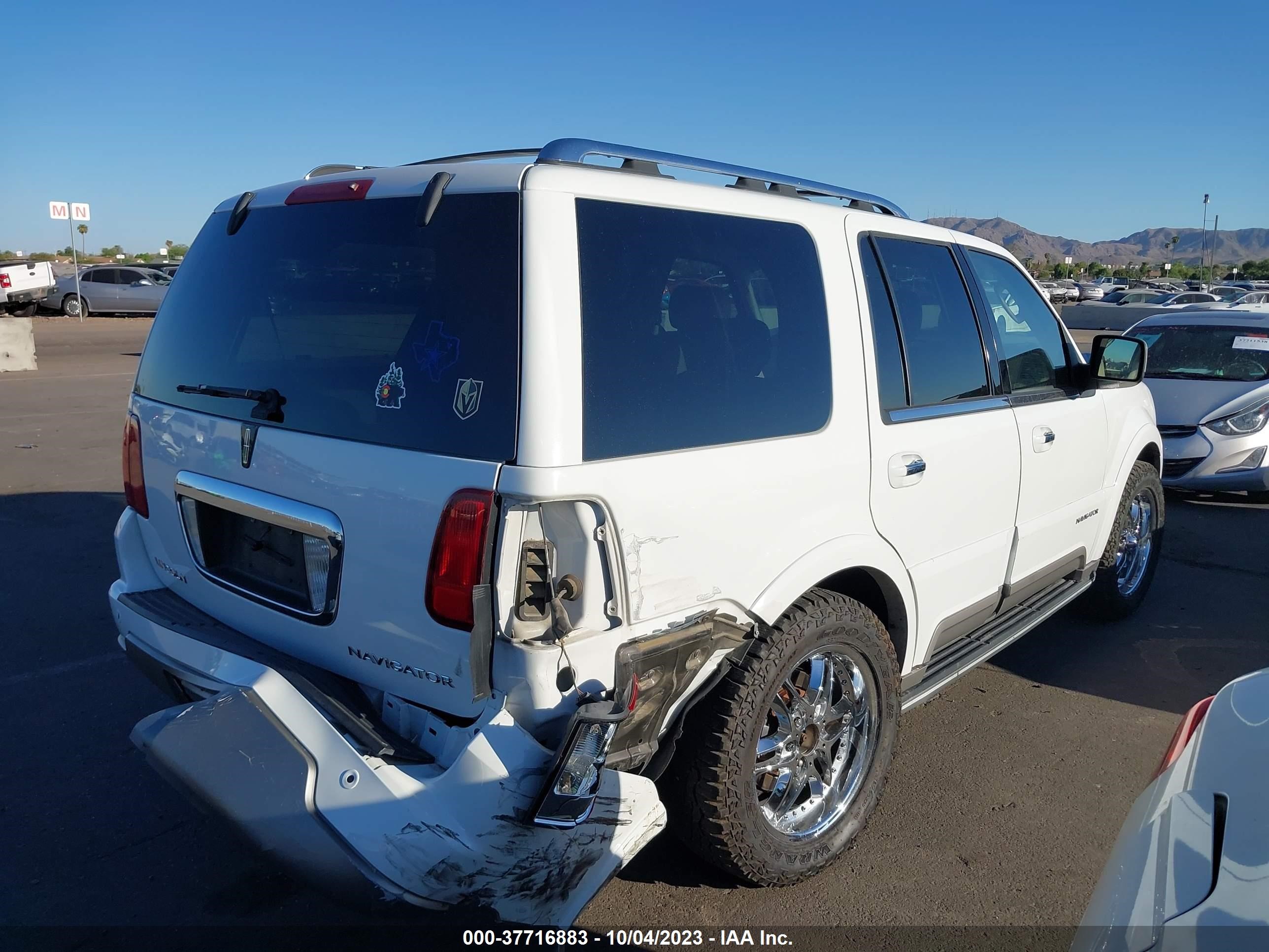 Photo 3 VIN: 5LMFU27RX4LJ16592 - LINCOLN NAVIGATOR 