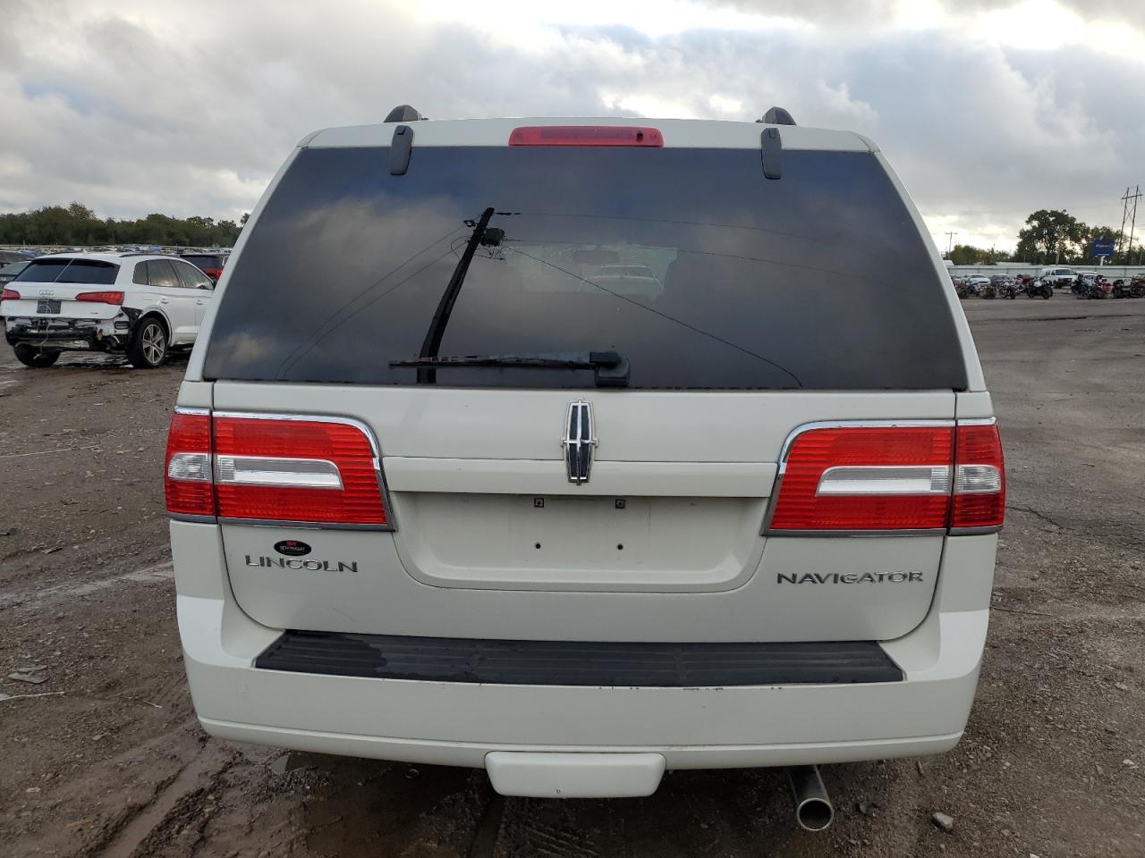 Photo 5 VIN: 5LMFU28508LJ16070 - LINCOLN NAVIGATOR 