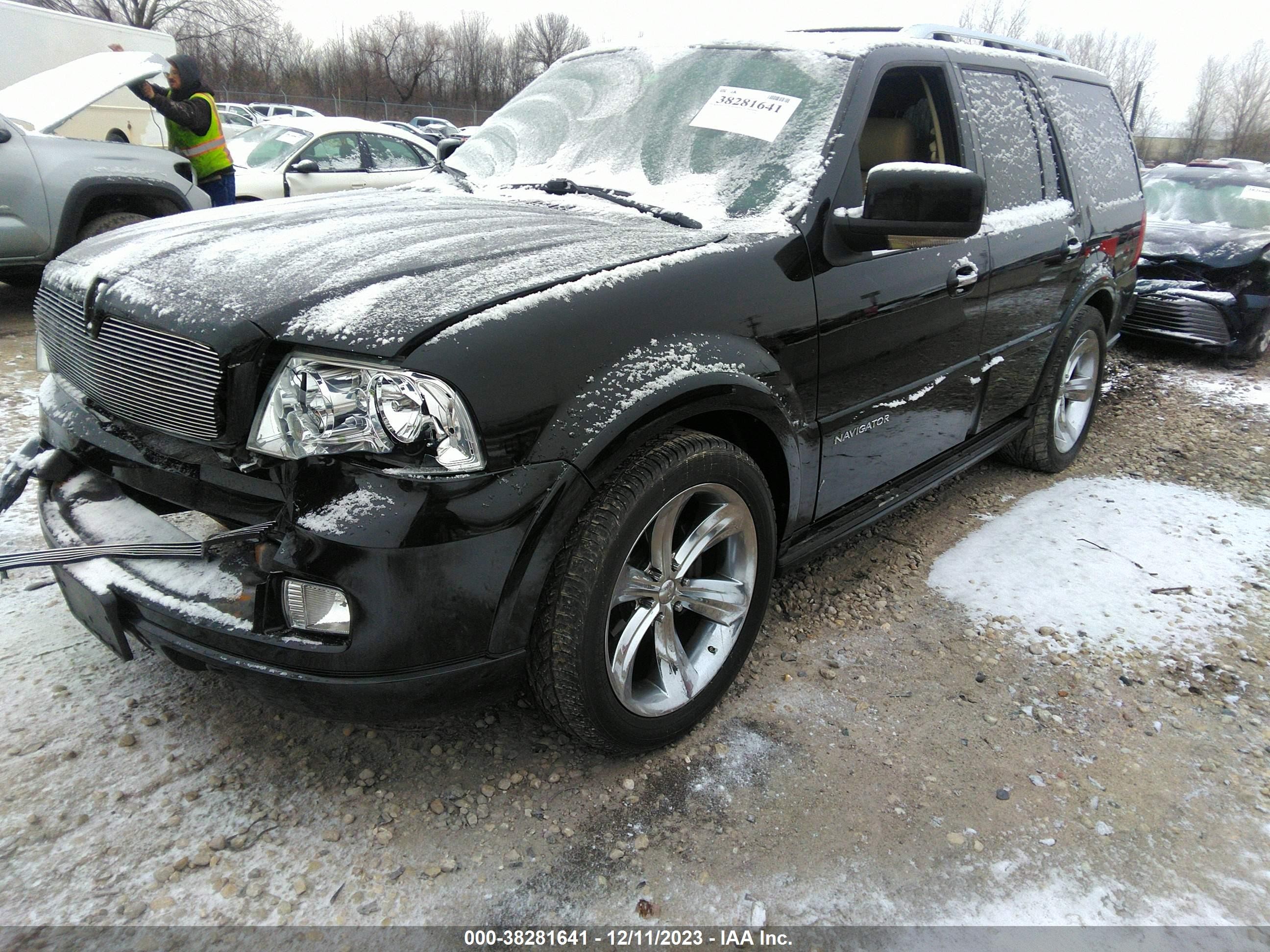 Photo 1 VIN: 5LMFU28516LJ08220 - LINCOLN NAVIGATOR 