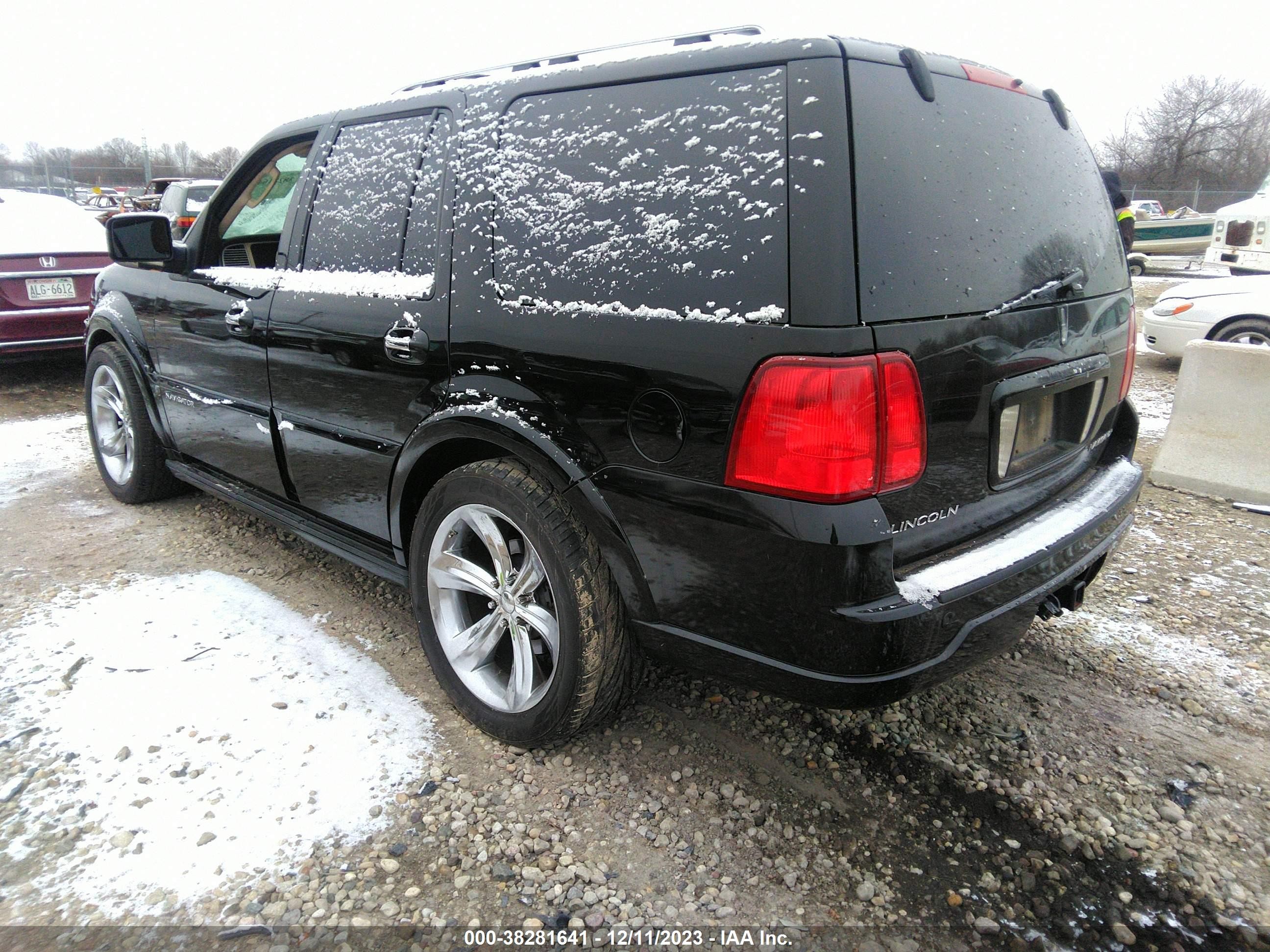 Photo 2 VIN: 5LMFU28516LJ08220 - LINCOLN NAVIGATOR 