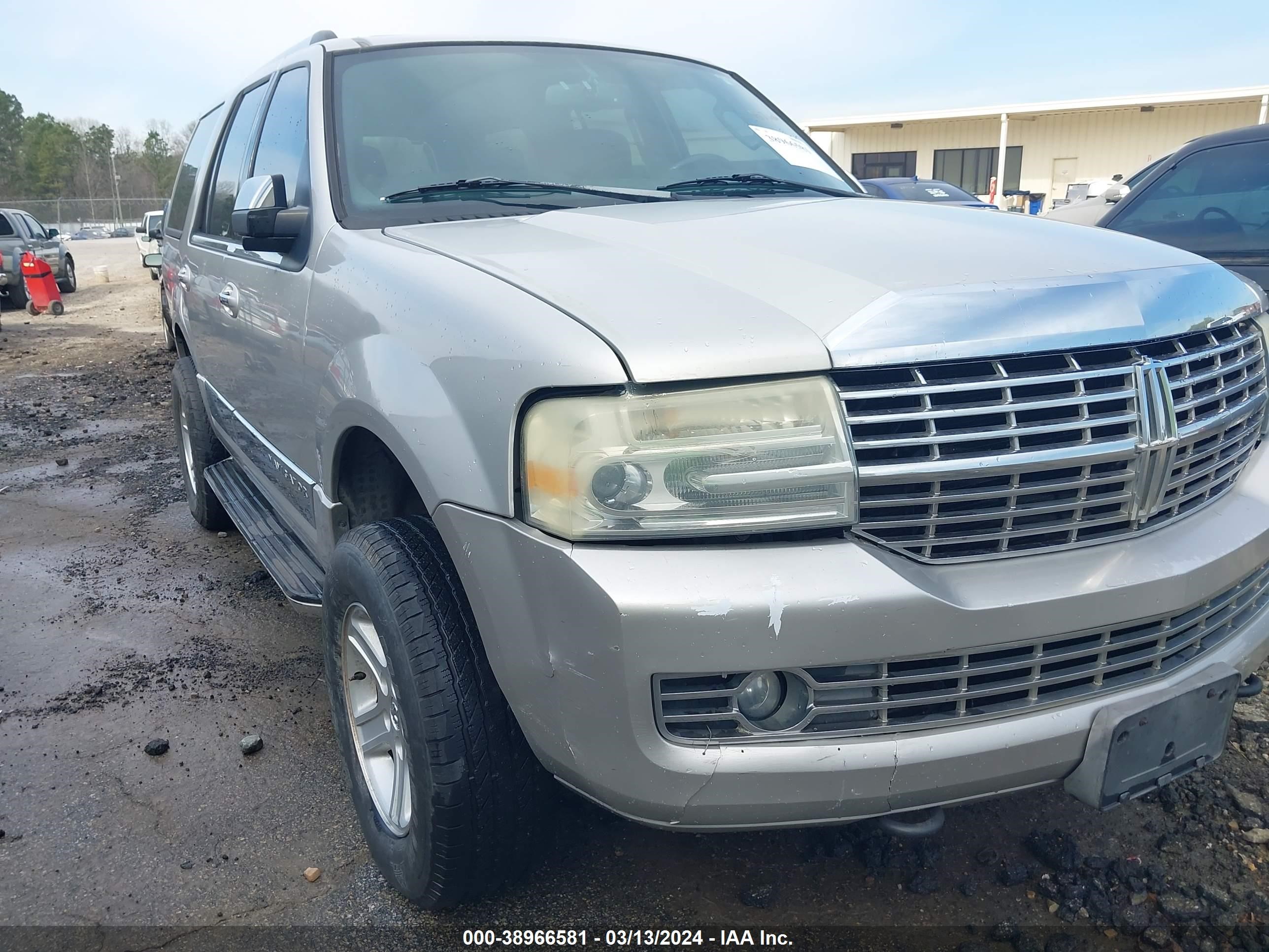 Photo 5 VIN: 5LMFU28517LJ10924 - LINCOLN NAVIGATOR 