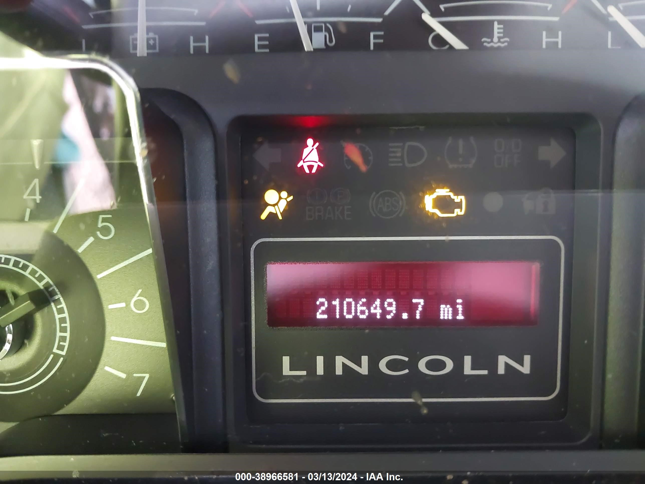 Photo 6 VIN: 5LMFU28517LJ10924 - LINCOLN NAVIGATOR 