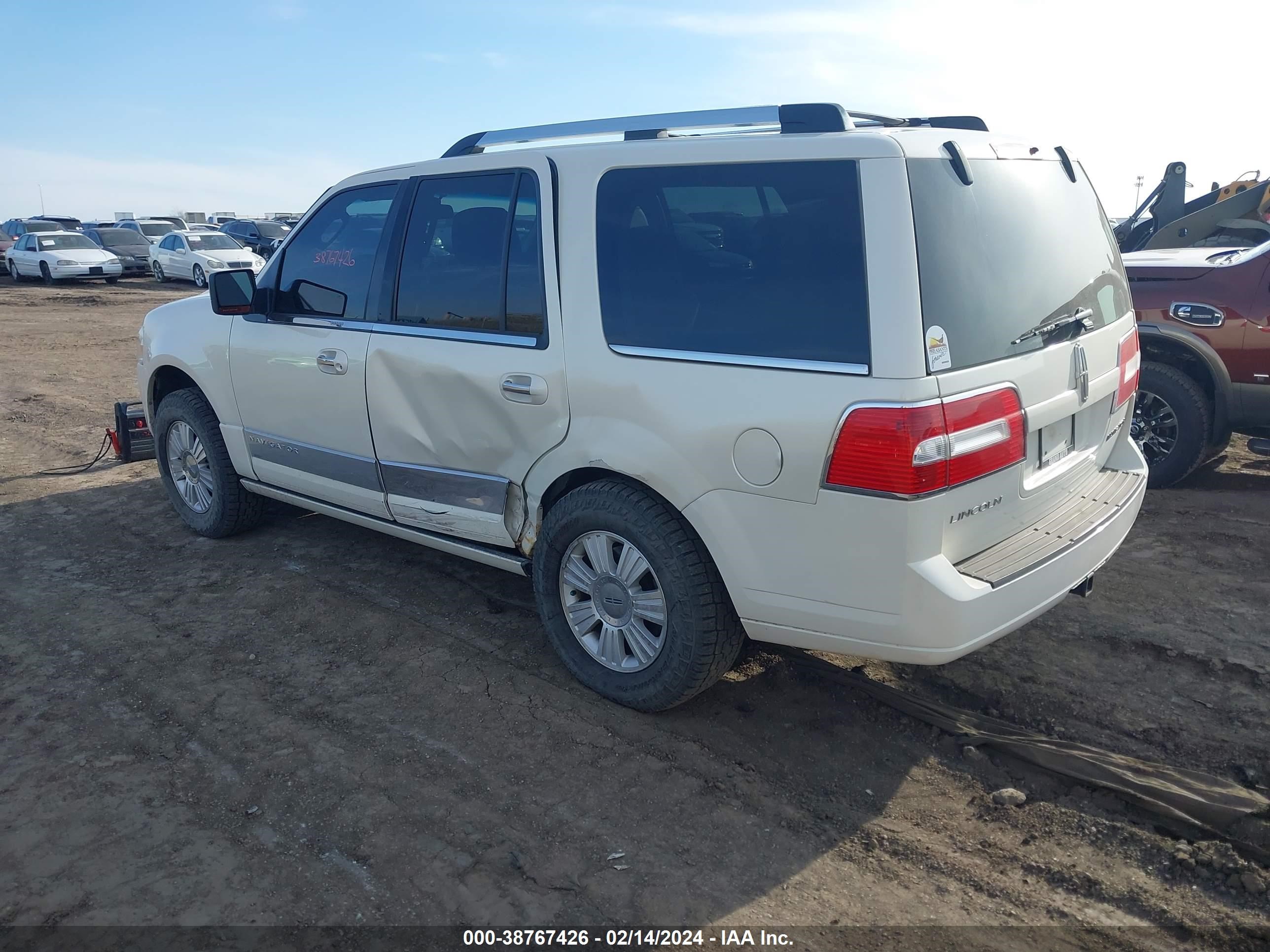 Photo 2 VIN: 5LMFU28527LJ09054 - LINCOLN NAVIGATOR 