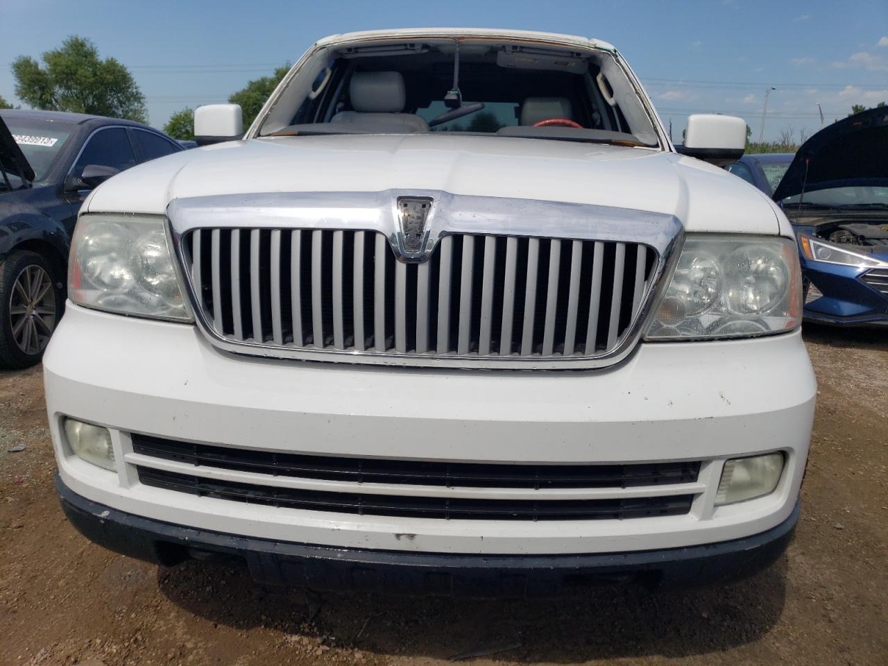 Photo 4 VIN: 5LMFU28535LJ06662 - LINCOLN NAVIGATOR 