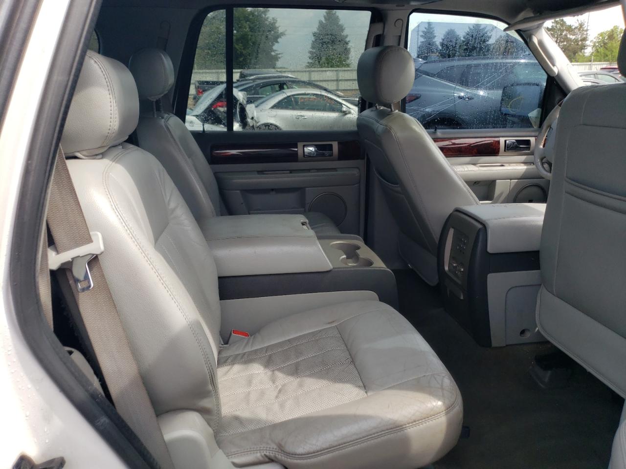 Photo 9 VIN: 5LMFU28535LJ06662 - LINCOLN NAVIGATOR 