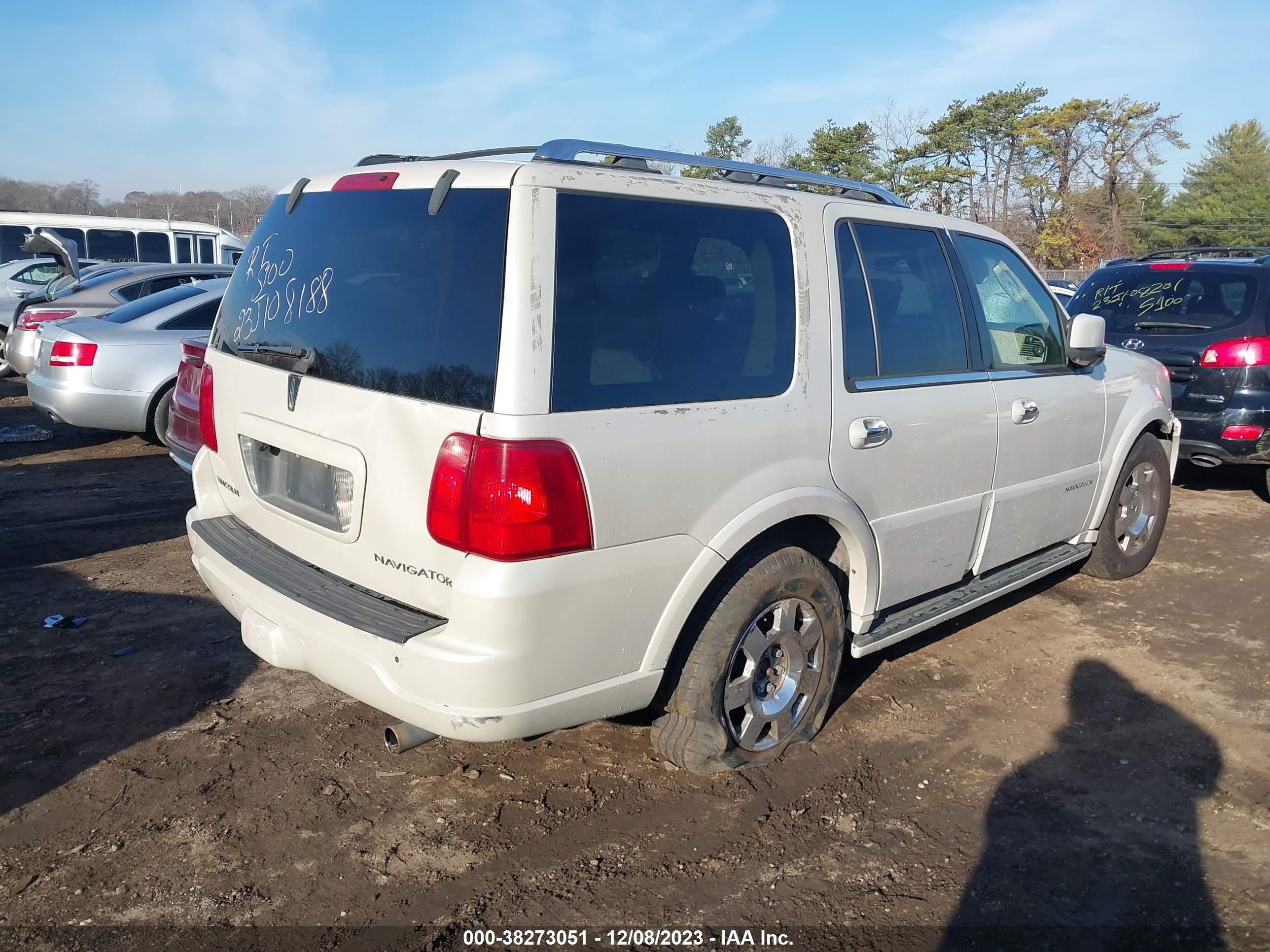 Photo 3 VIN: 5LMFU28536LJ06078 - LINCOLN NAVIGATOR 