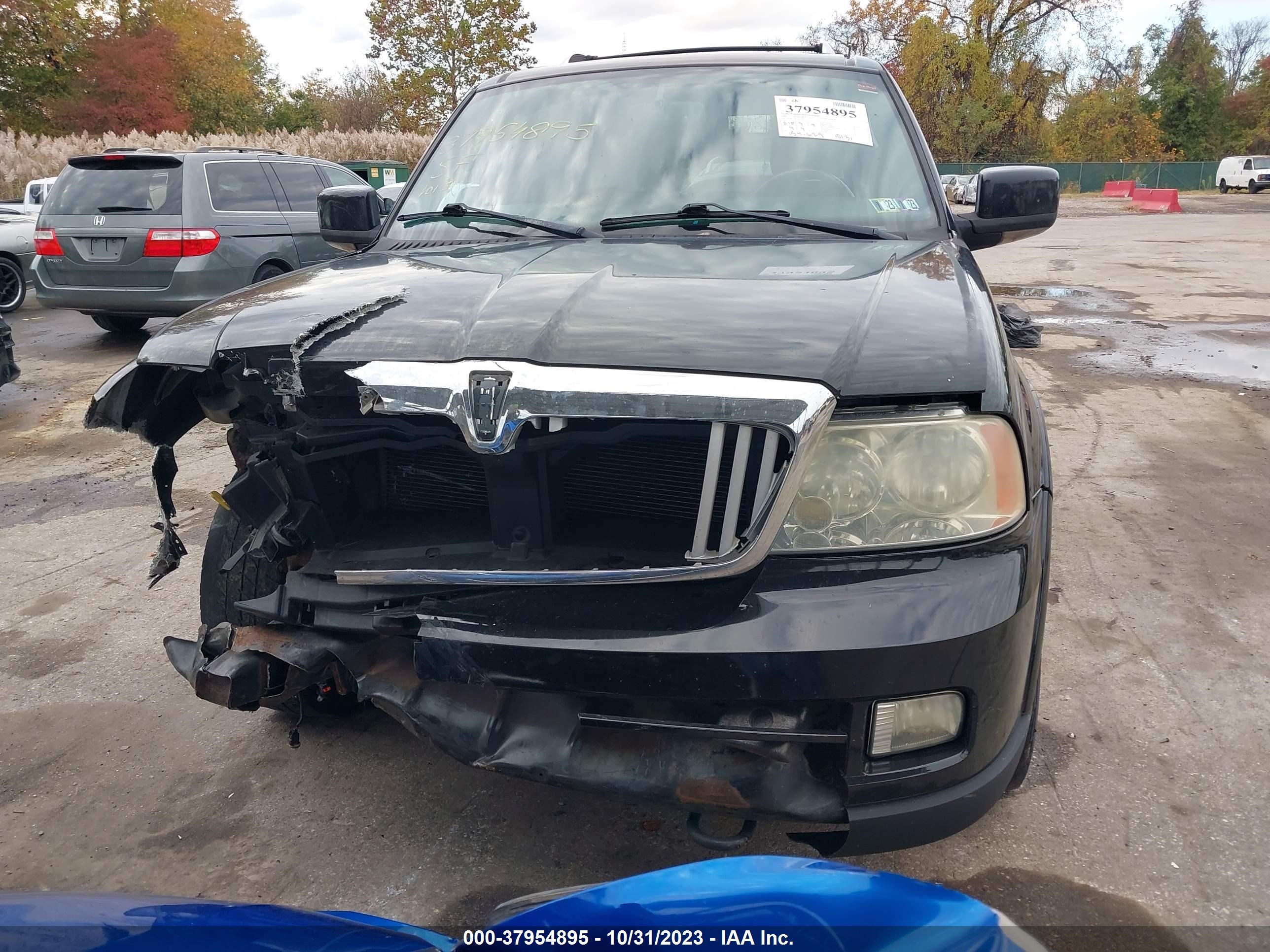 Photo 11 VIN: 5LMFU28536LJ28825 - LINCOLN NAVIGATOR 