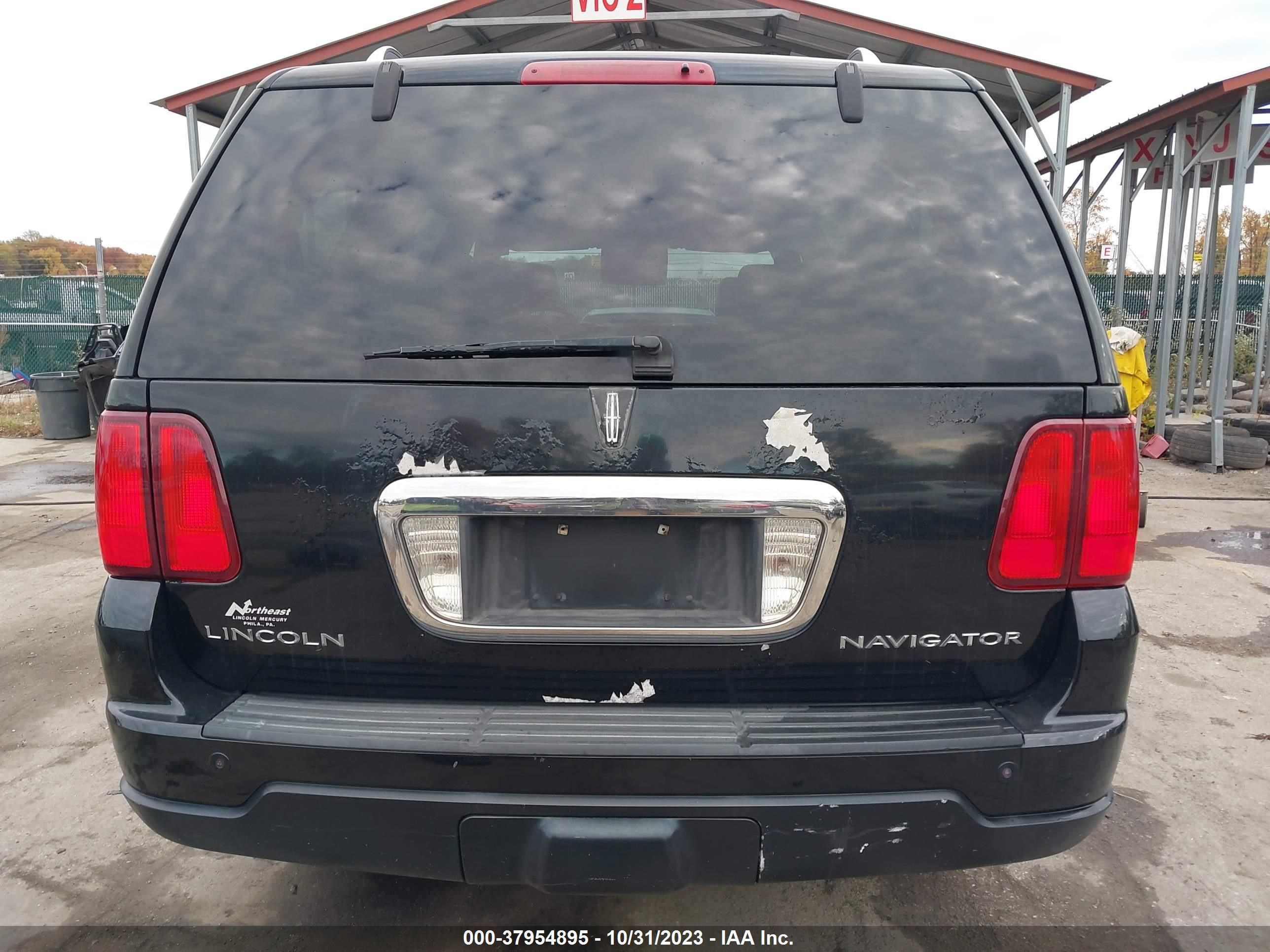 Photo 15 VIN: 5LMFU28536LJ28825 - LINCOLN NAVIGATOR 