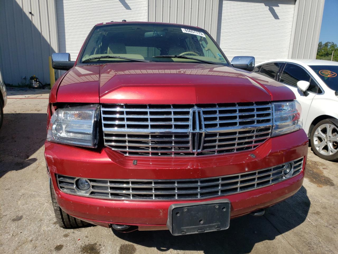 Photo 4 VIN: 5LMFU28537LJ10472 - LINCOLN NAVIGATOR 