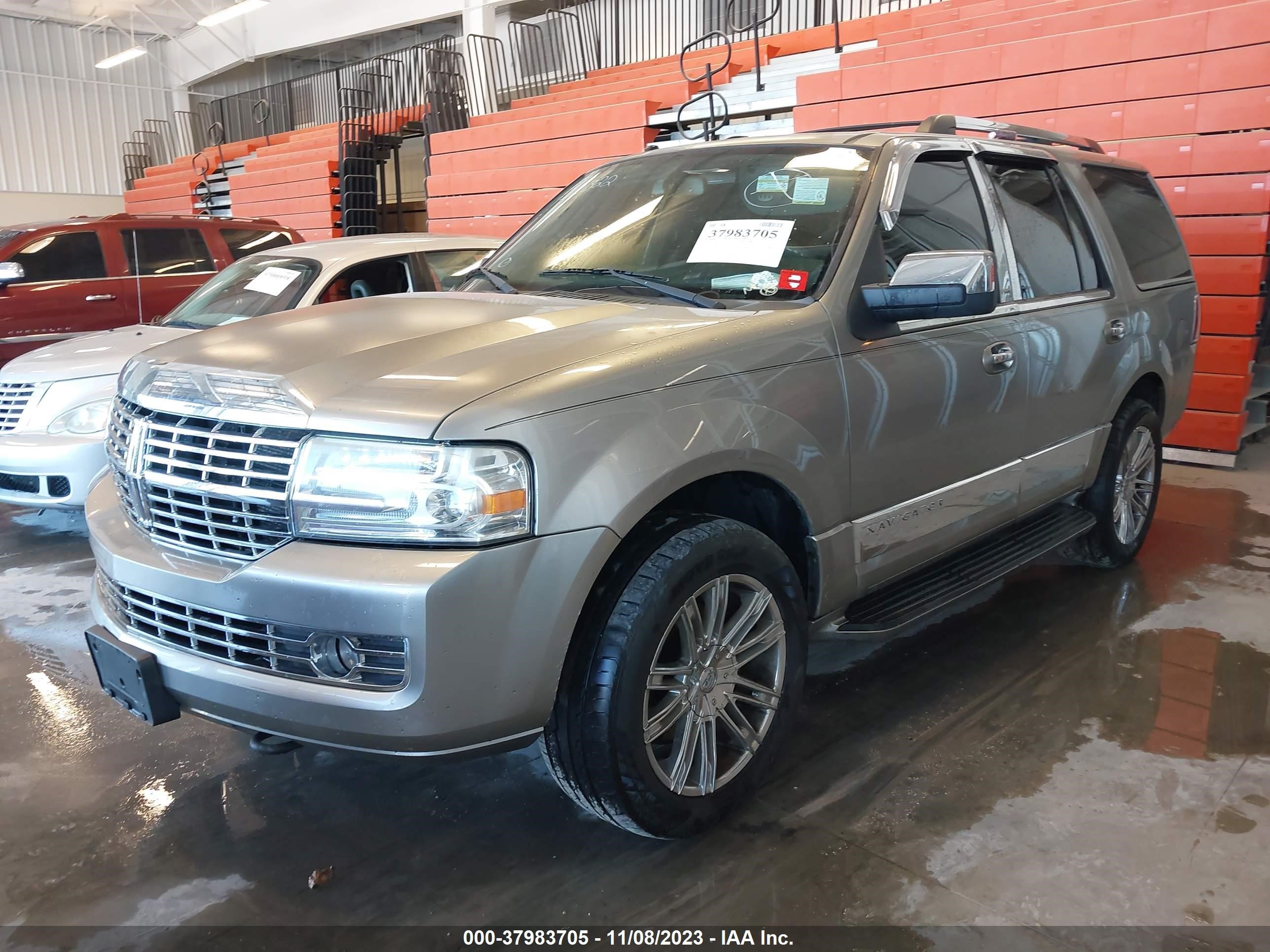 Photo 5 VIN: 5LMFU28548LJ10322 - LINCOLN NAVIGATOR 