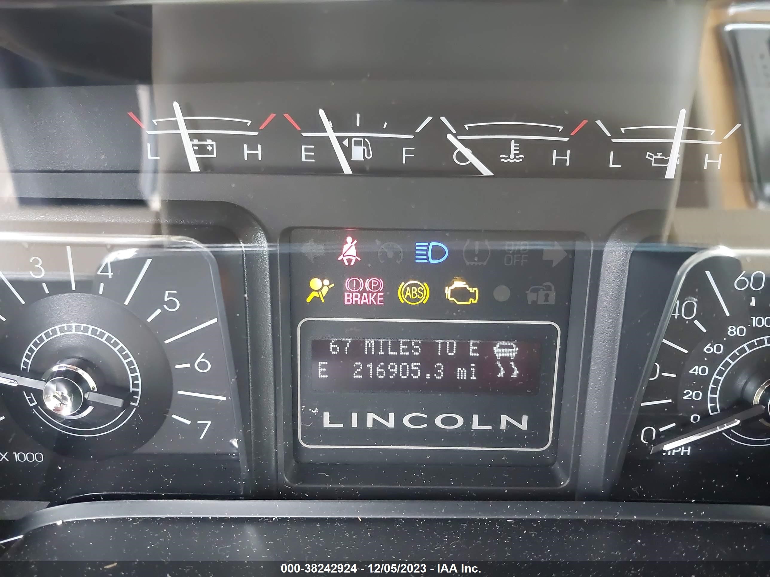 Photo 14 VIN: 5LMFU28568LJ04957 - LINCOLN NAVIGATOR 