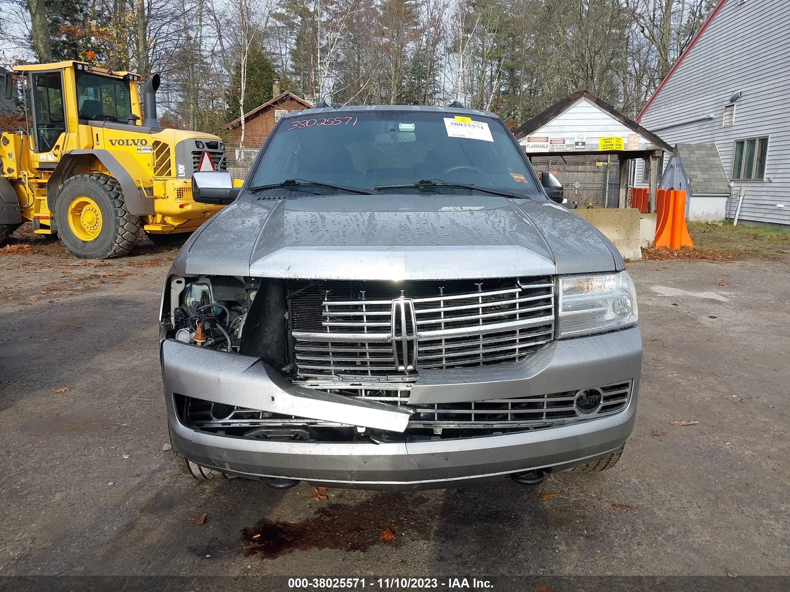 Photo 11 VIN: 5LMFU28568LJ07583 - LINCOLN NAVIGATOR 