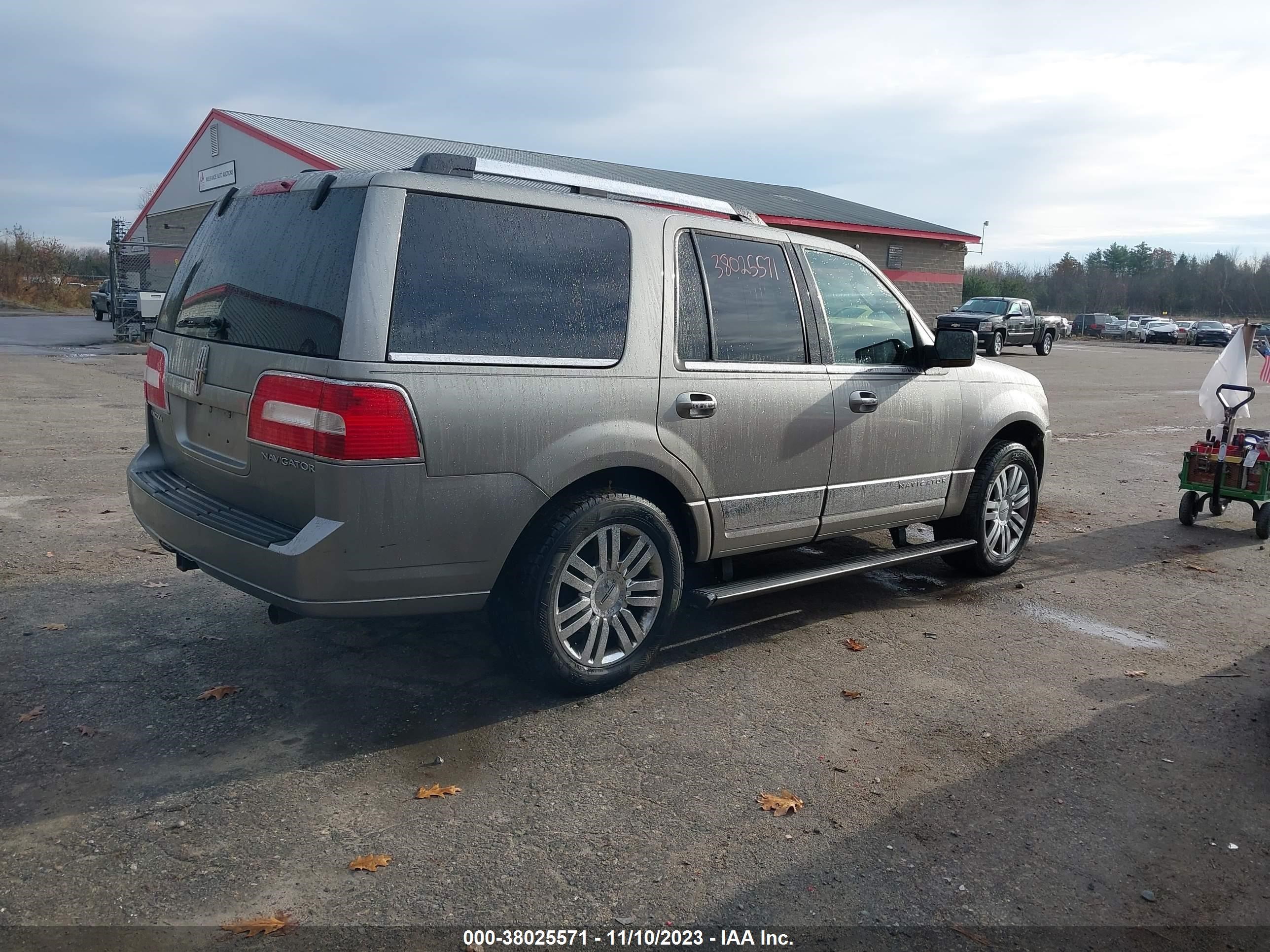 Photo 3 VIN: 5LMFU28568LJ07583 - LINCOLN NAVIGATOR 