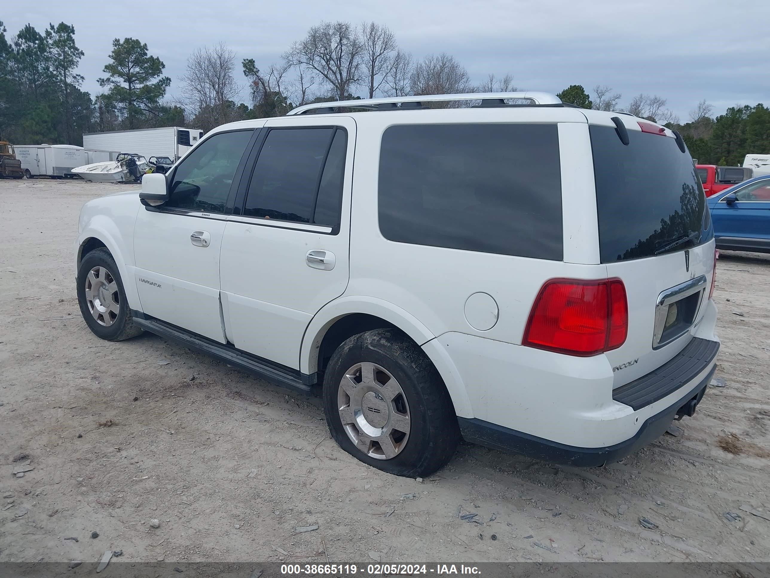 Photo 2 VIN: 5LMFU28586LJ12670 - LINCOLN NAVIGATOR 