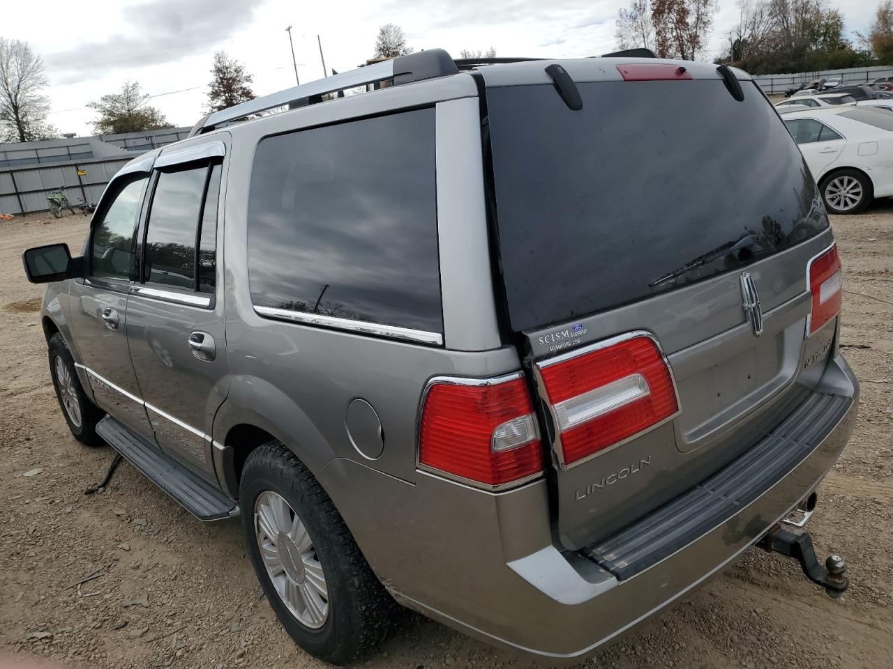 Photo 1 VIN: 5LMFU28588LJ21842 - LINCOLN NAVIGATOR 