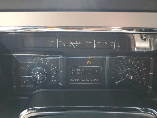 Photo 8 VIN: 5LMFU285X8LJ10664 - LINCOLN NAVIGATOR 