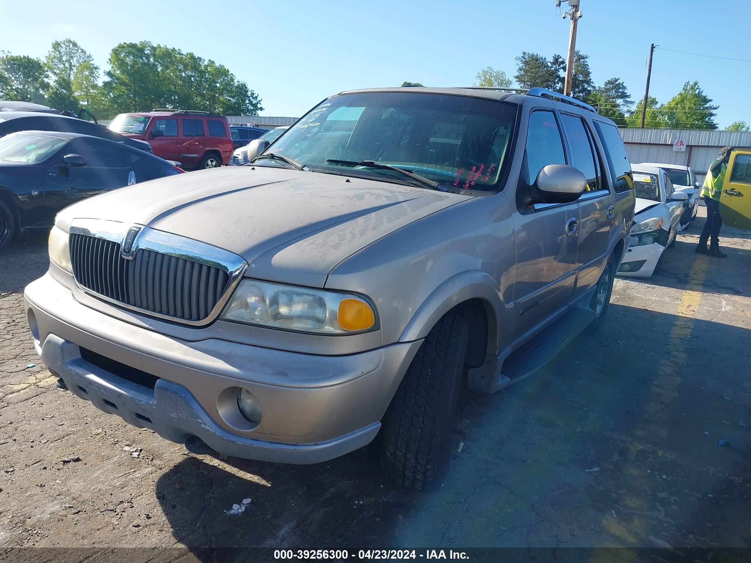 Photo 1 VIN: 5LMFU28A71LJ00516 - LINCOLN NAVIGATOR 