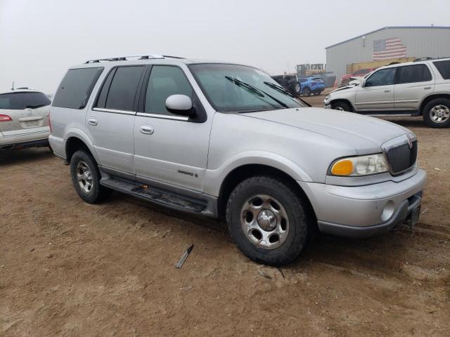 Photo 3 VIN: 5LMFU28A7YLJ29573 - LINCOLN NAVIGATOR 