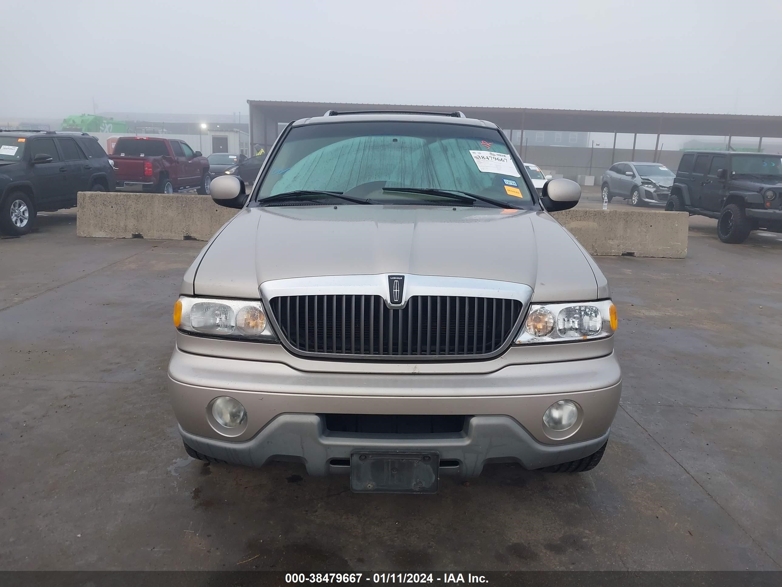 Photo 11 VIN: 5LMFU28A8YLJ22552 - LINCOLN NAVIGATOR 