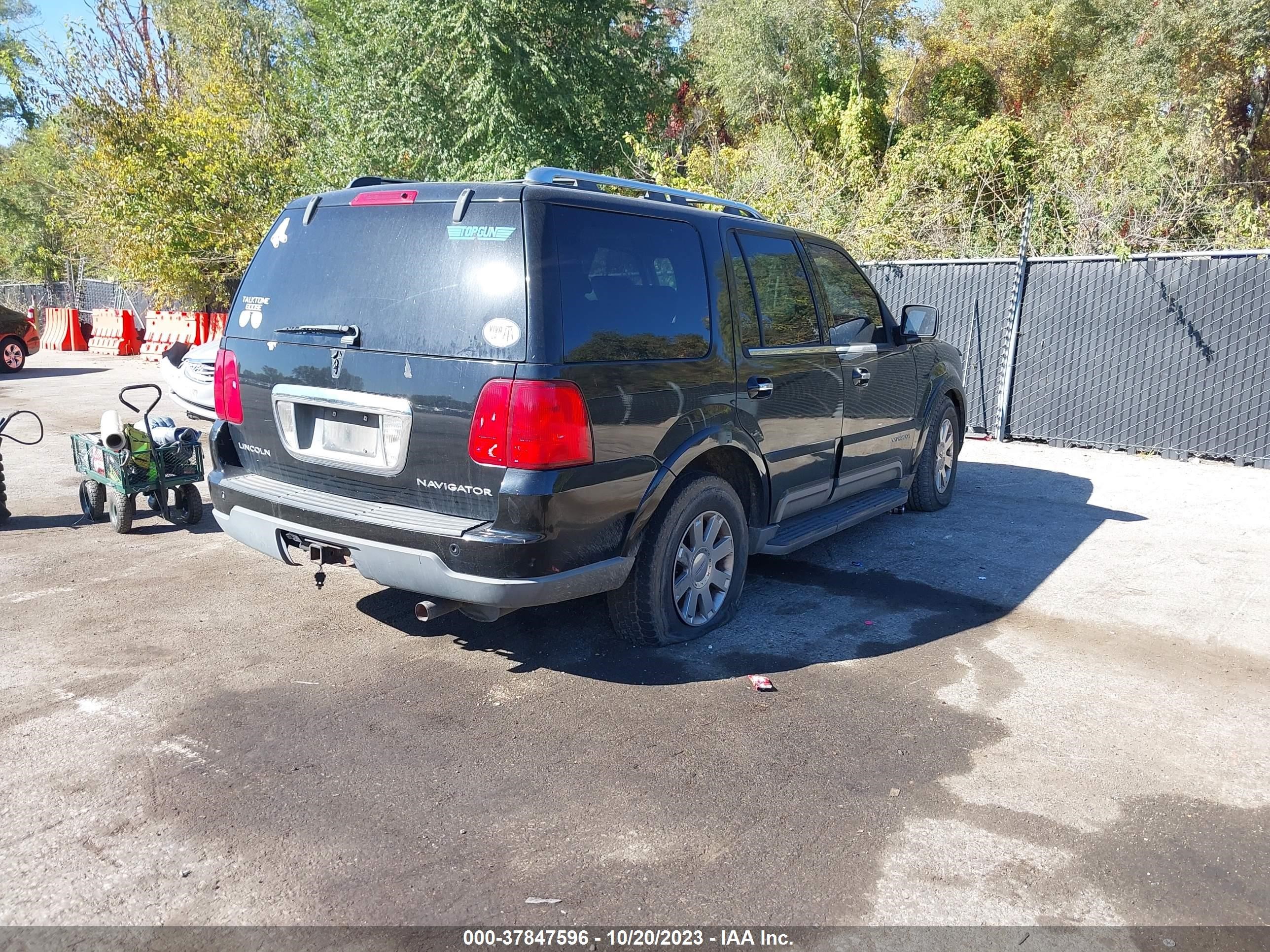 Photo 3 VIN: 5LMFU28R14LJ16270 - LINCOLN NAVIGATOR 