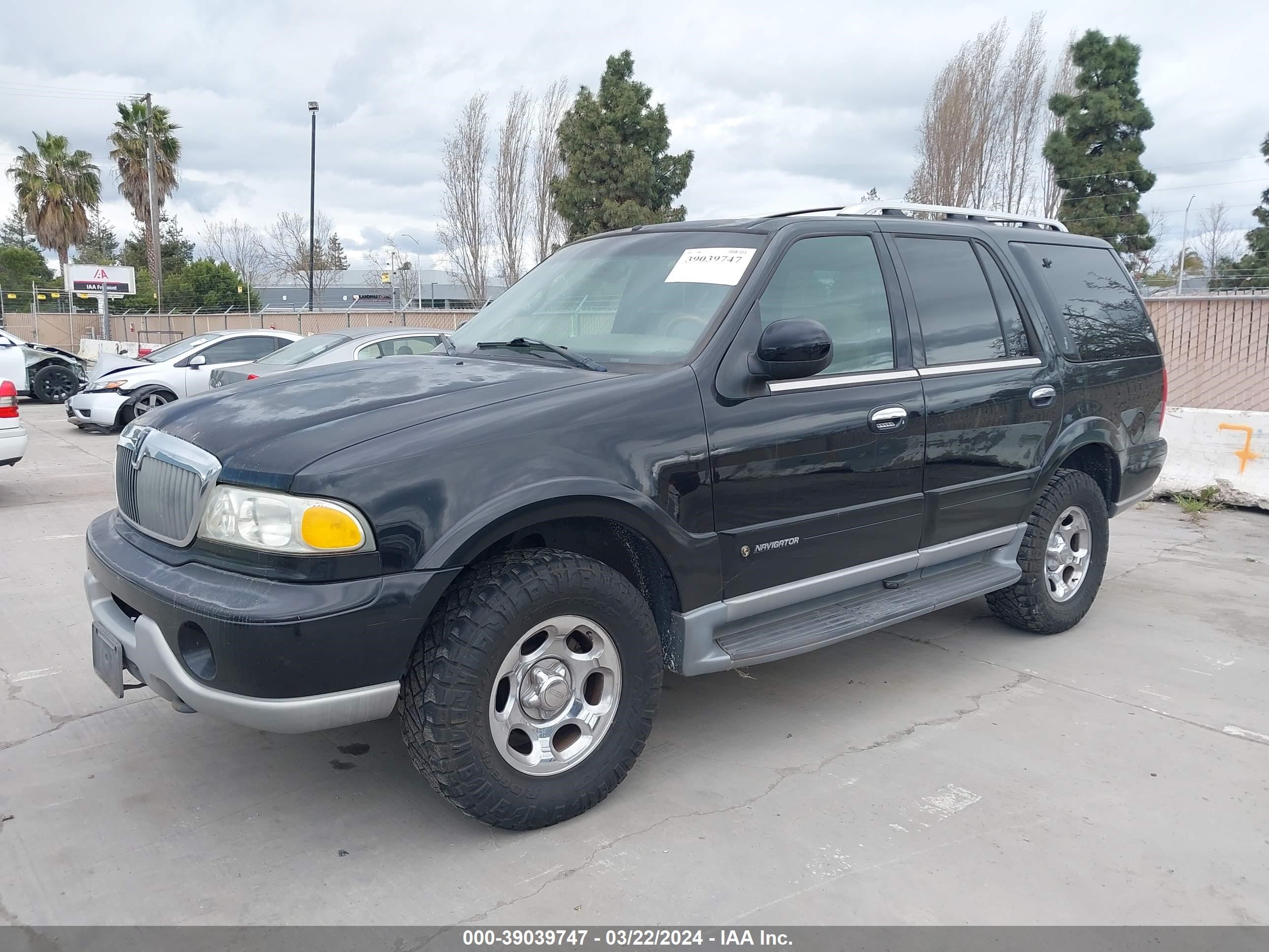 Photo 1 VIN: 5LMFU28R21LJ18928 - LINCOLN NAVIGATOR 